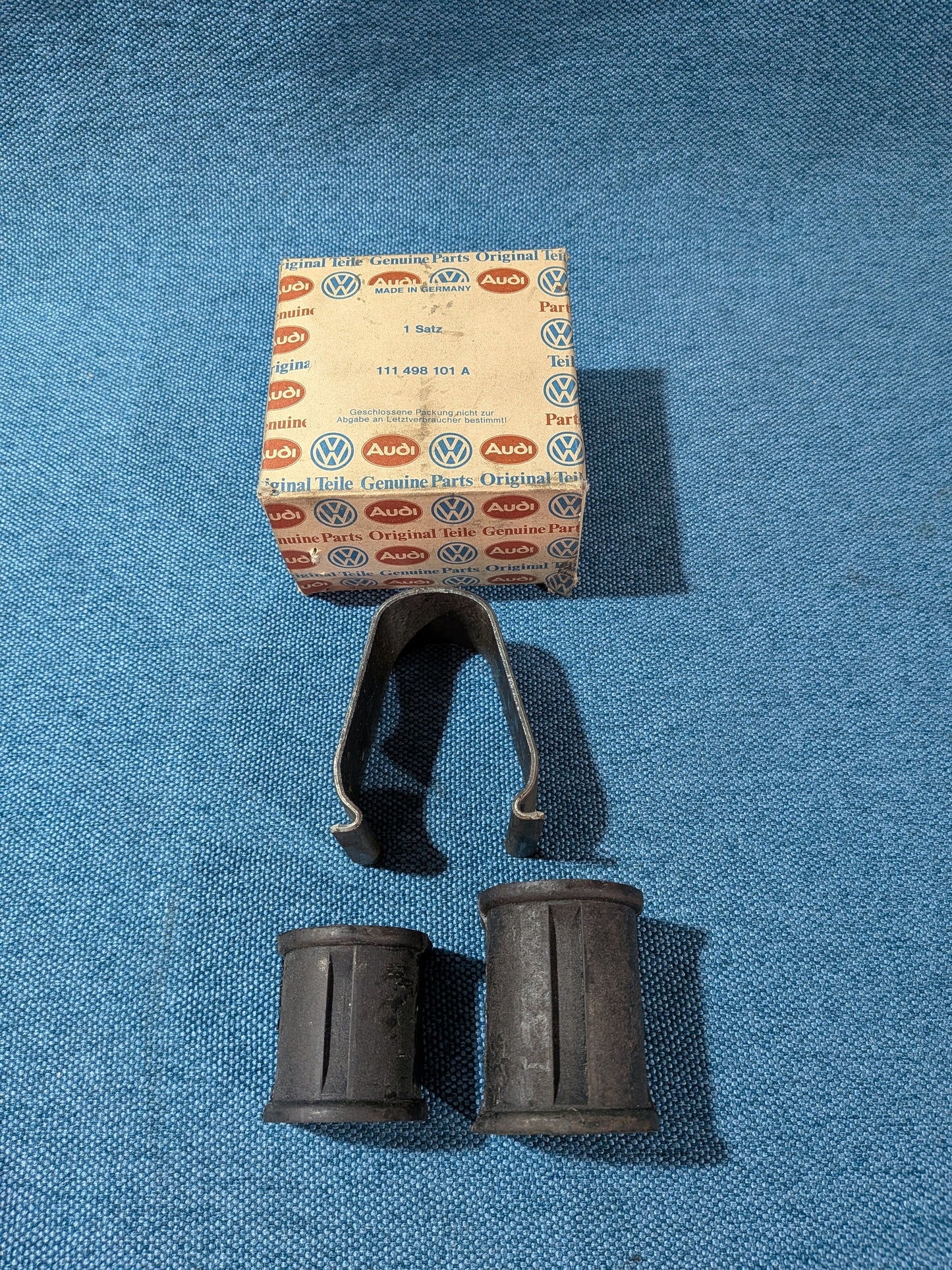 Befestigungssatz für Stabilisator vorne Käfer 111498101A NOS A22
