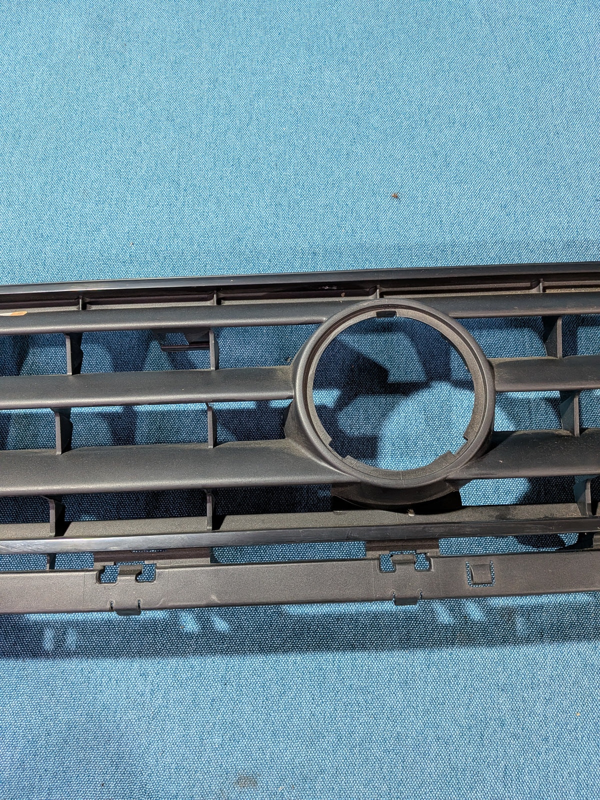 Kühlergrill 5 Rippen Jetta/2 165853653E NOS B20