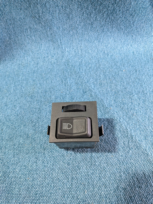 Light switch Passat B2/Santana/Golf/Jetta/1/Polo 86C/LT1/Scirocco2 321941531G NOS K2