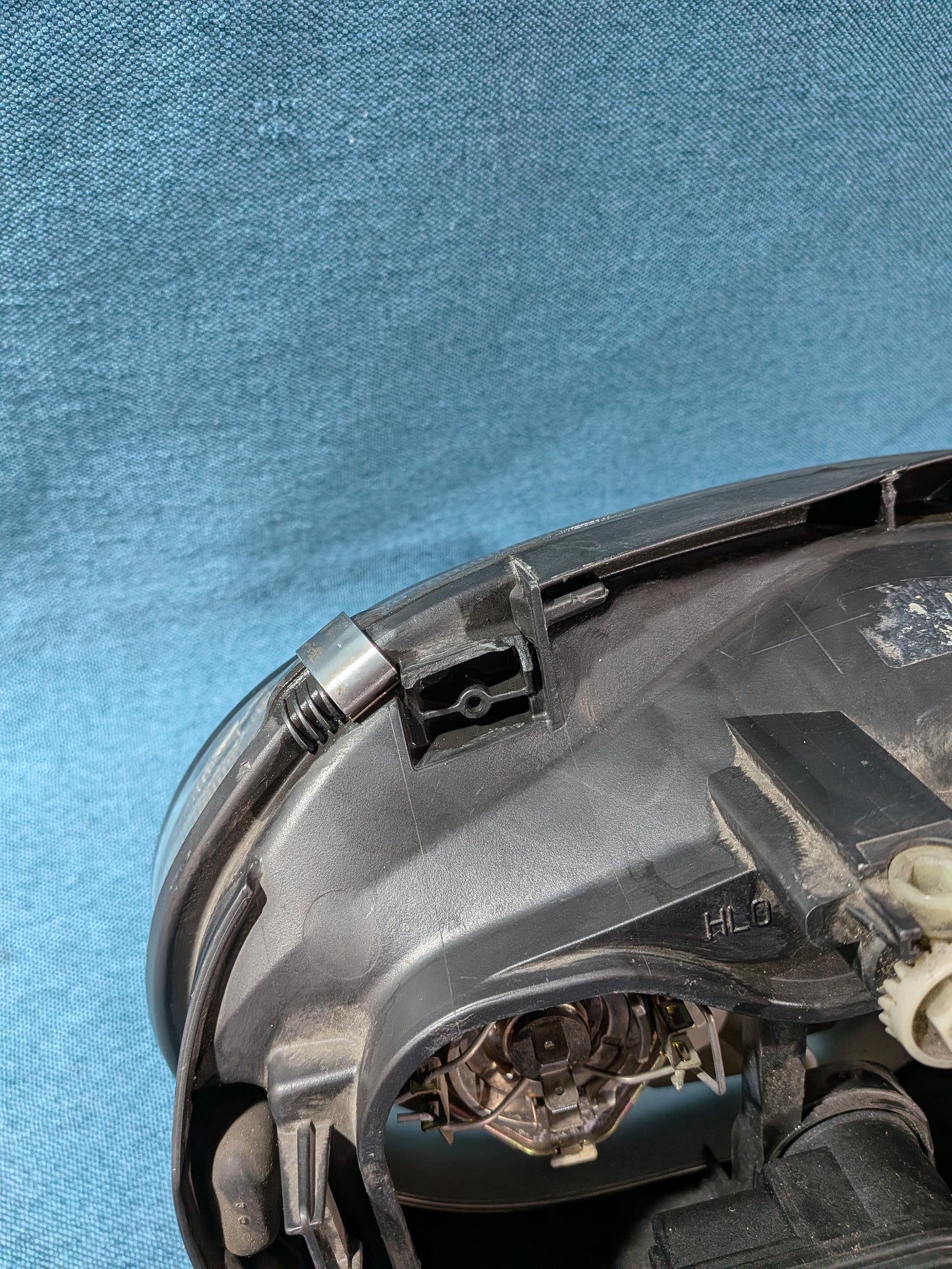 Scheinwerfer Hella Defekt links Golf 4 J1941015F Gebraucht A23