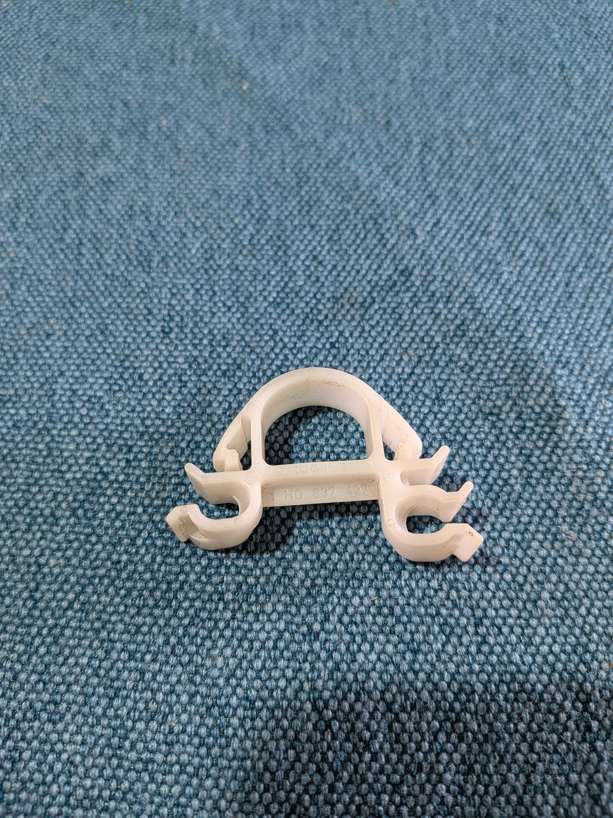 Clip für Fensterheber Halterung Golf 3/Vento 1H0837497A NOS B7