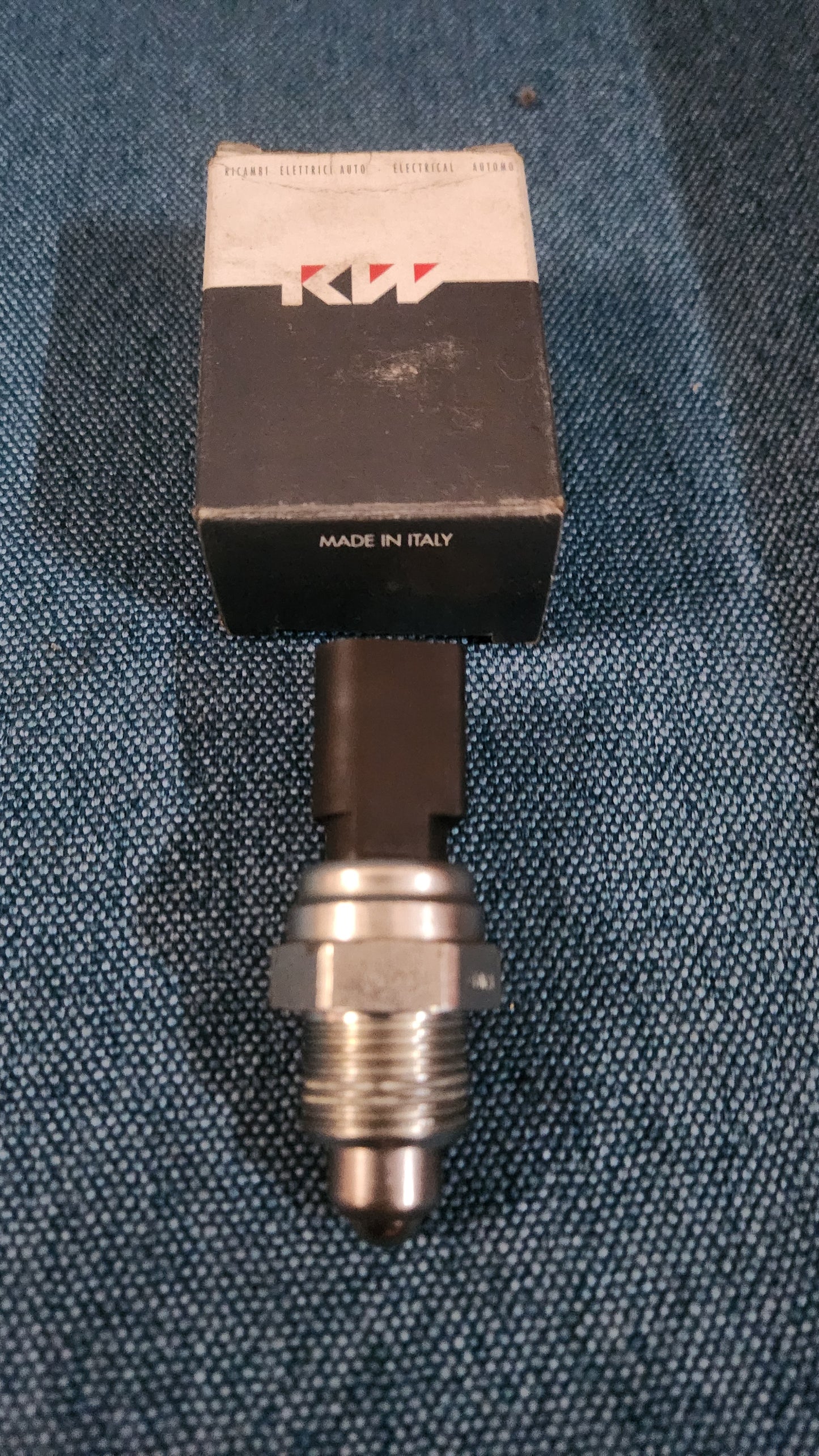 Reversing light switch KW Golf4/Bora/A3 8L 02K945415 NOS/New M6