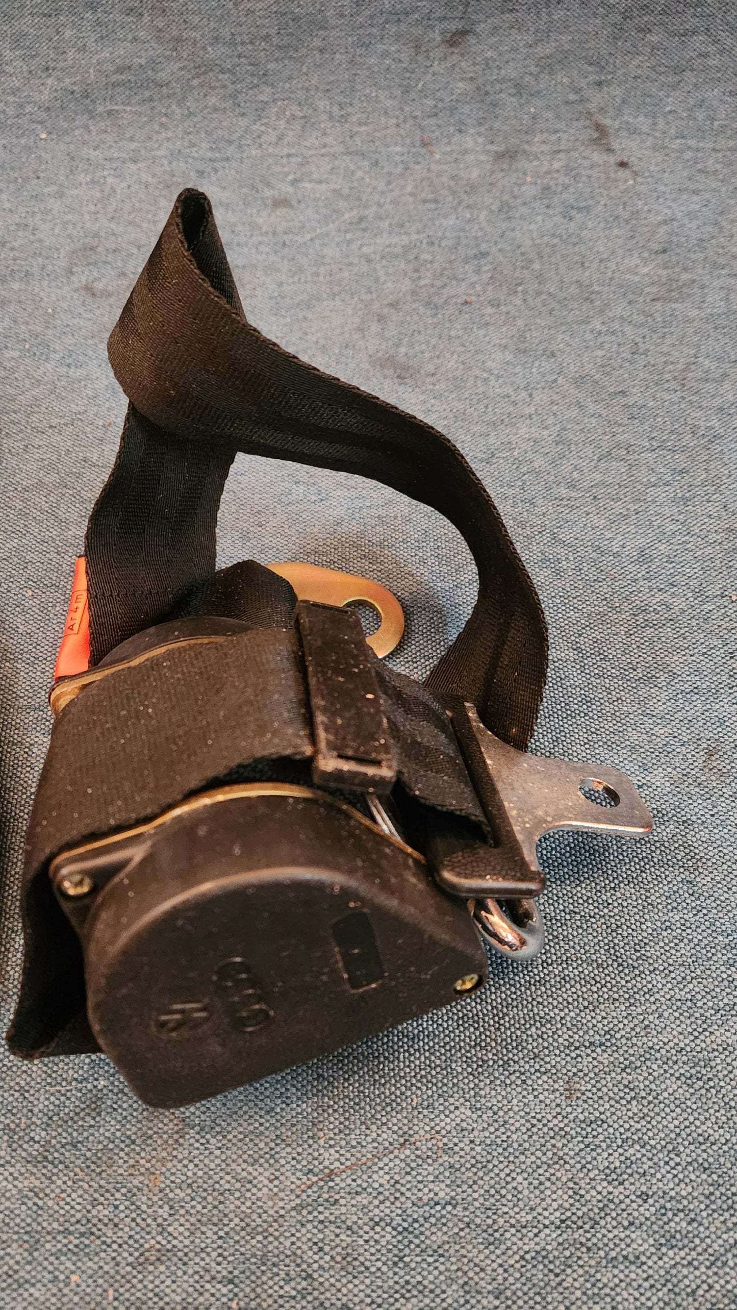 Sicherheitsgurt Audi 80 B1 Passat B1 Audi 100 C1 Audi 50 803019831D Nos E7