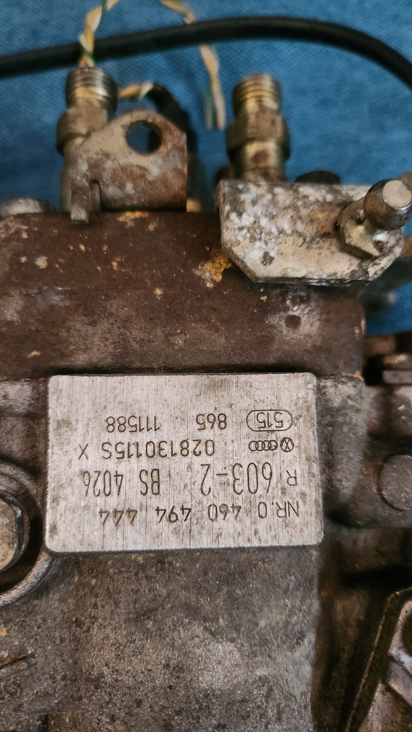 Einspritzpumpe Hochdruckpumpe Golf3/Vento/Passat 35I B3/B4/Caddy 9kV /Polo6N 028130115S Gebraucht
