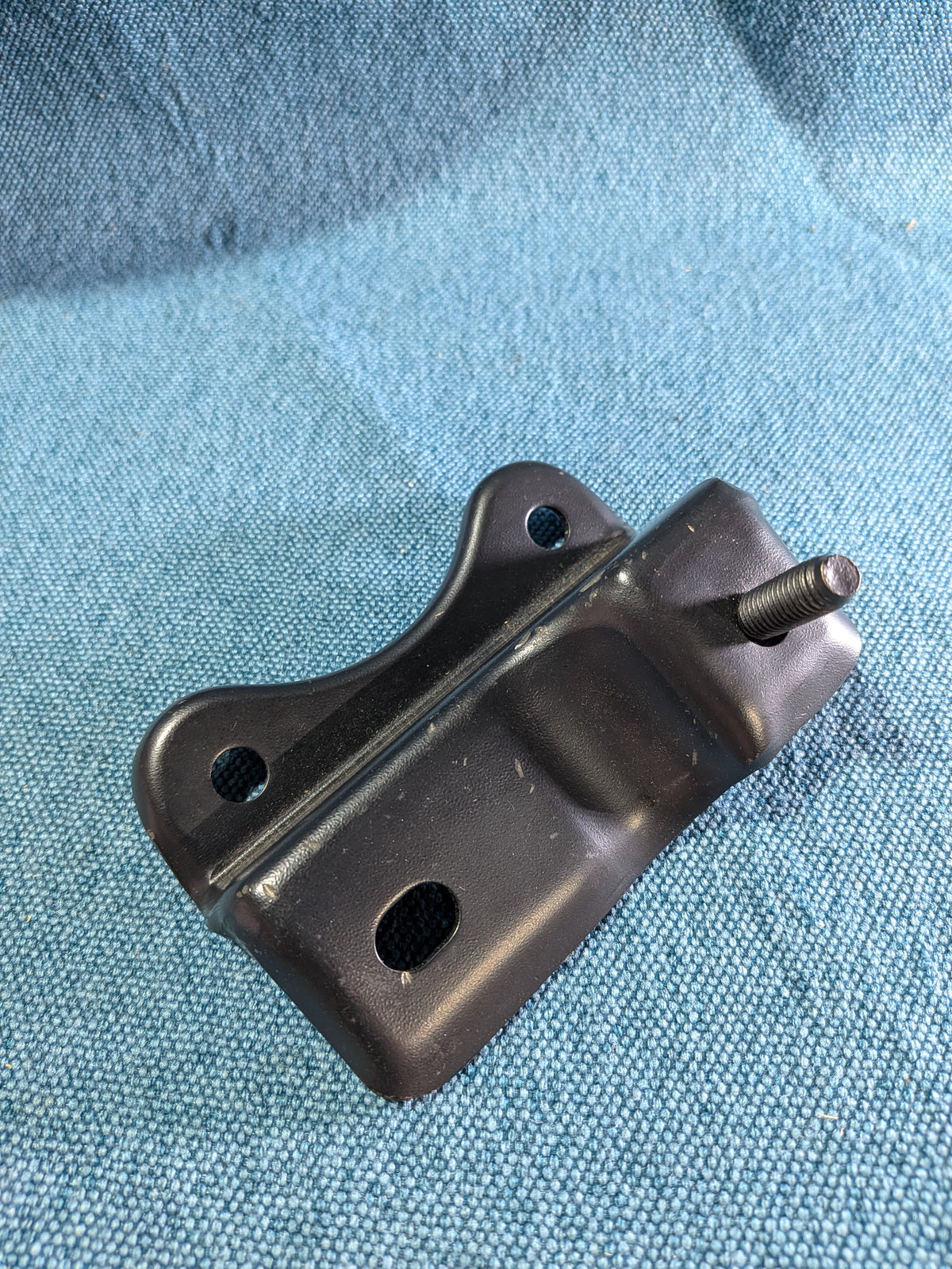 Halter für Abgasrohr Golf/Jetta/1/Scirocco/1/2 171253193 NOS B17