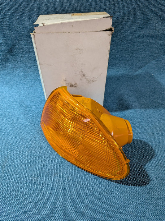 Left indicator light orange Opel Astra F 1226059 NOS A23