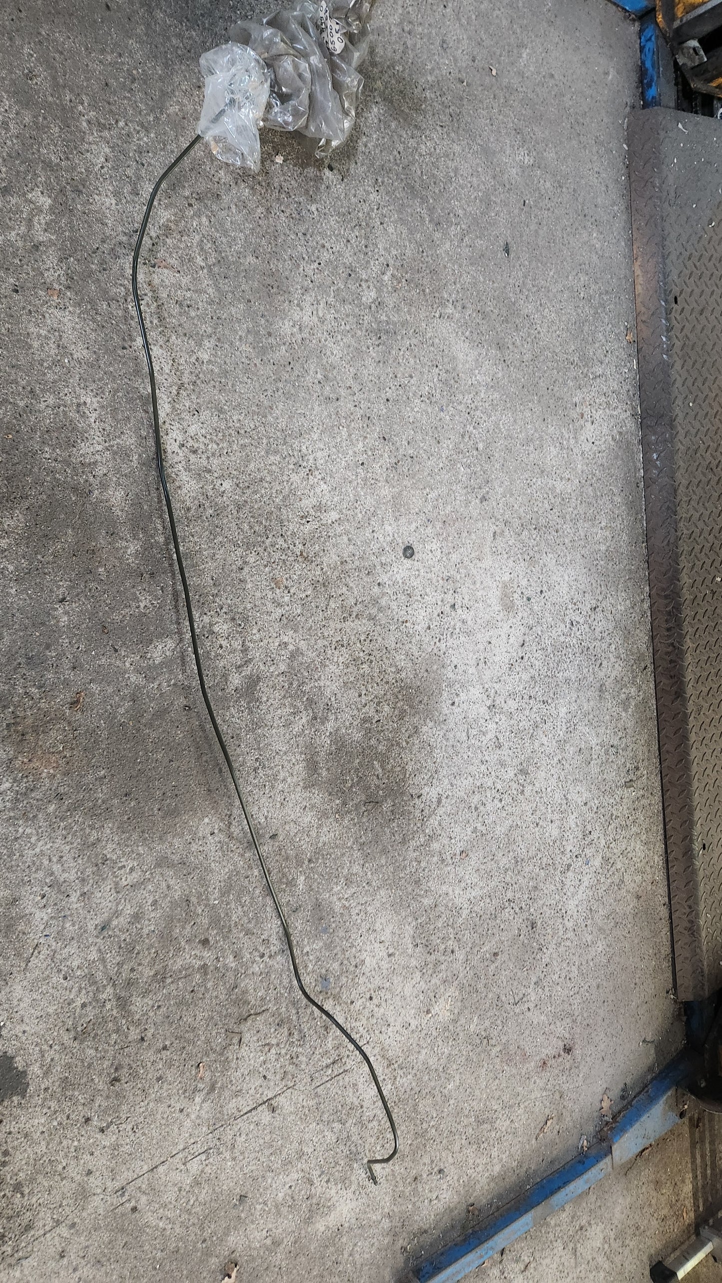 Audi 80 90 B2 type 81/85 fuel line 811201545 Nos B1/C1