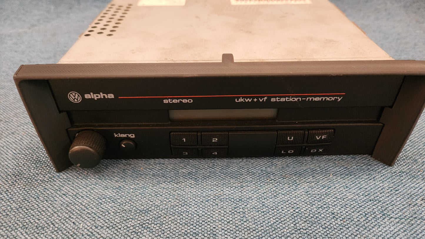 Radiorahmen Alpha/Beta Radio Golf/Jetta1/2 Nachbau 3D Druck Glatte Version Z1