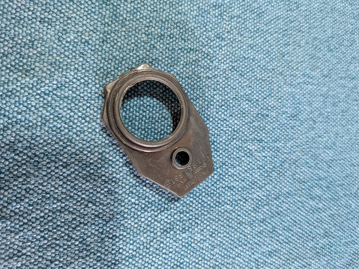 Gasket for speedometer cable drive Caddy 14D/Golf/Jetta/1/2/Cabrio/Scirocco/1/2 171957861B NOS A24