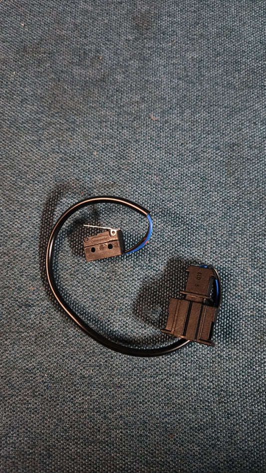 Full load switch Golf 3/Vento 1H0953230 Nos I5