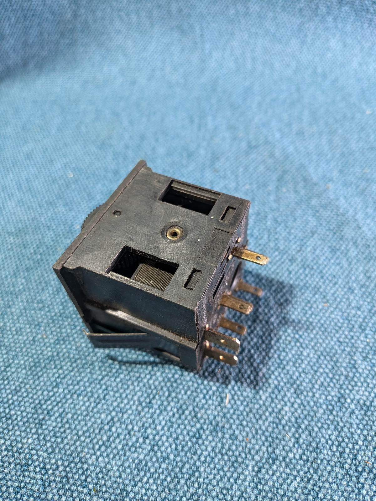Light switch Passat B2/Santana/Golf/Jetta/1/Polo 86C/LT1/Scirocco2 321941531G NOS K2