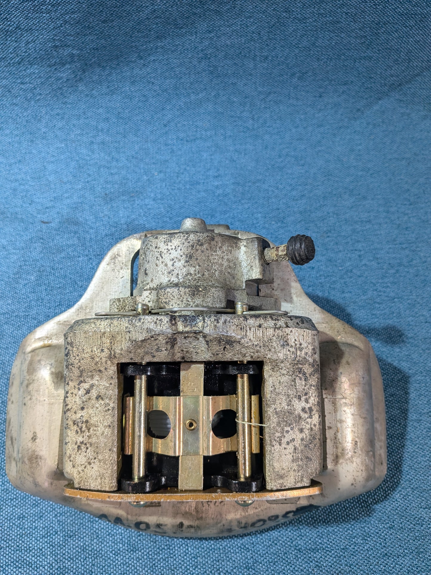 Brake caliper floating caliper 44mm ATE front left Golf1/Passat B1/Audi 80 B1 321615107 NOS/New A25