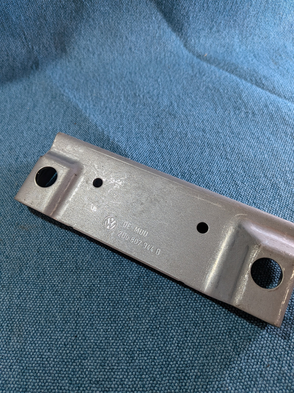 Trittstufe vorne rechts LT2D 2D0807944B NOS B4