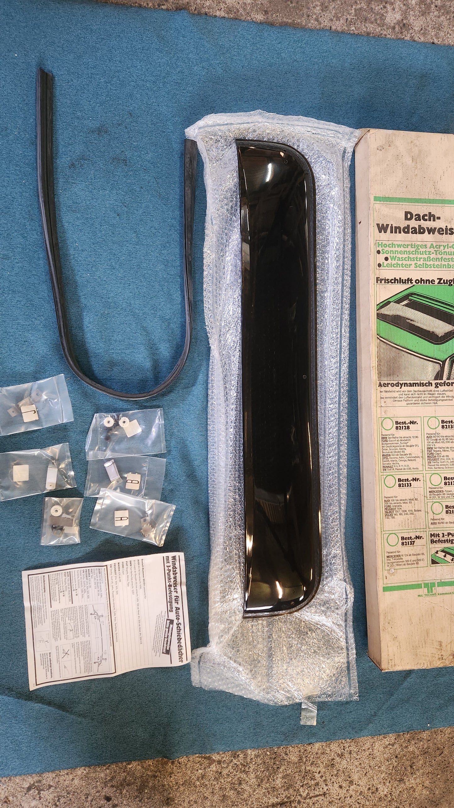 Windabweiser Original Vw/Audi Golf1/2/Jetta1/2/Passat B2/B3/Polo1/86C/Scirocco 1/2/Santana/Audi80B2/B3/100/200/C3/V8 072198 Nos T1/2