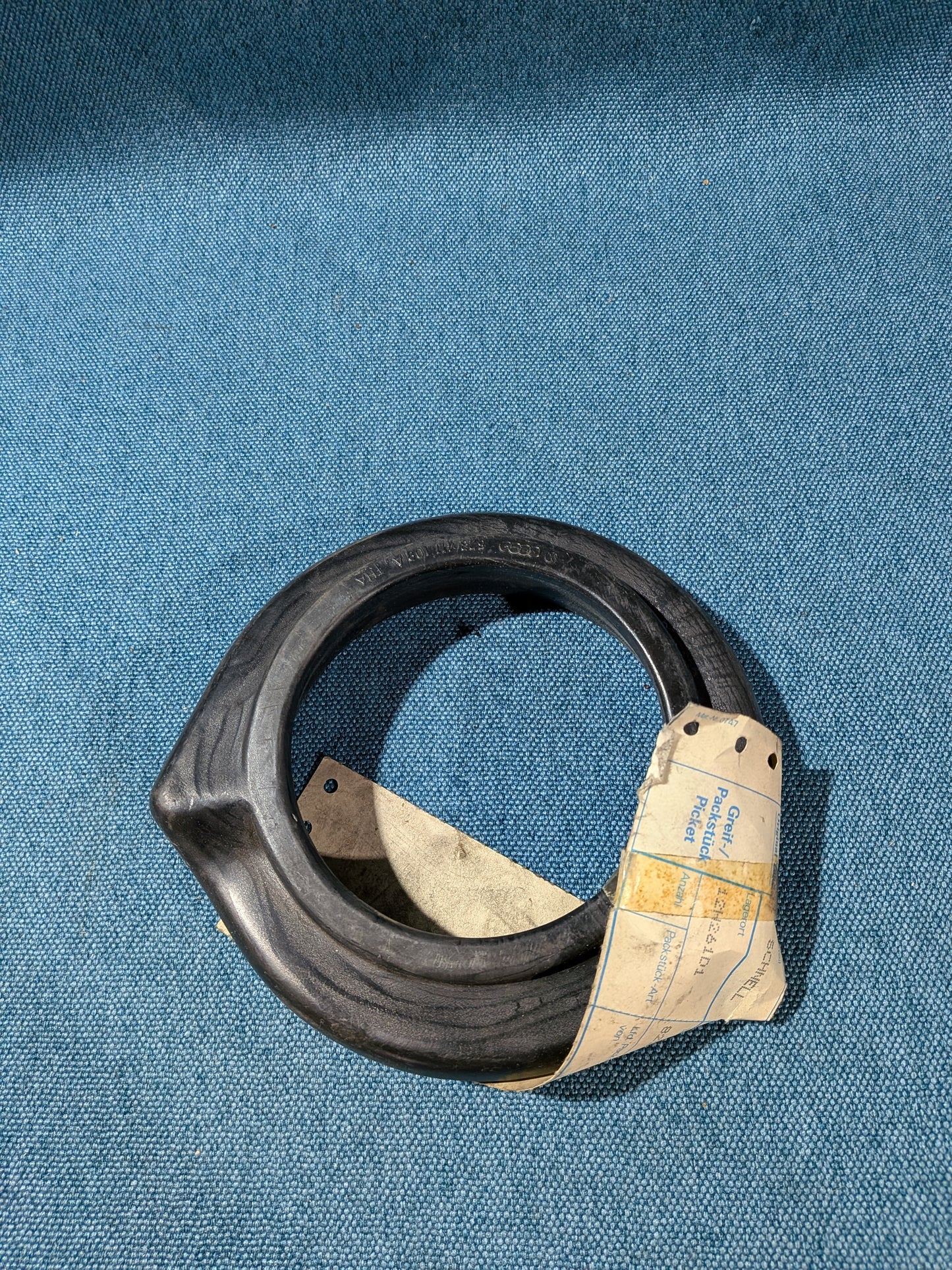 Federteller Abstandshalter Ring Passat B1/Santana/Audi 80 B1 823411109A NOS A16