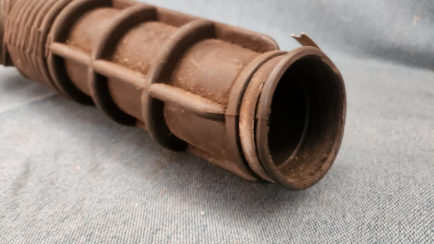 Opel Omega A intake hose air filter box 90232758 Used B3