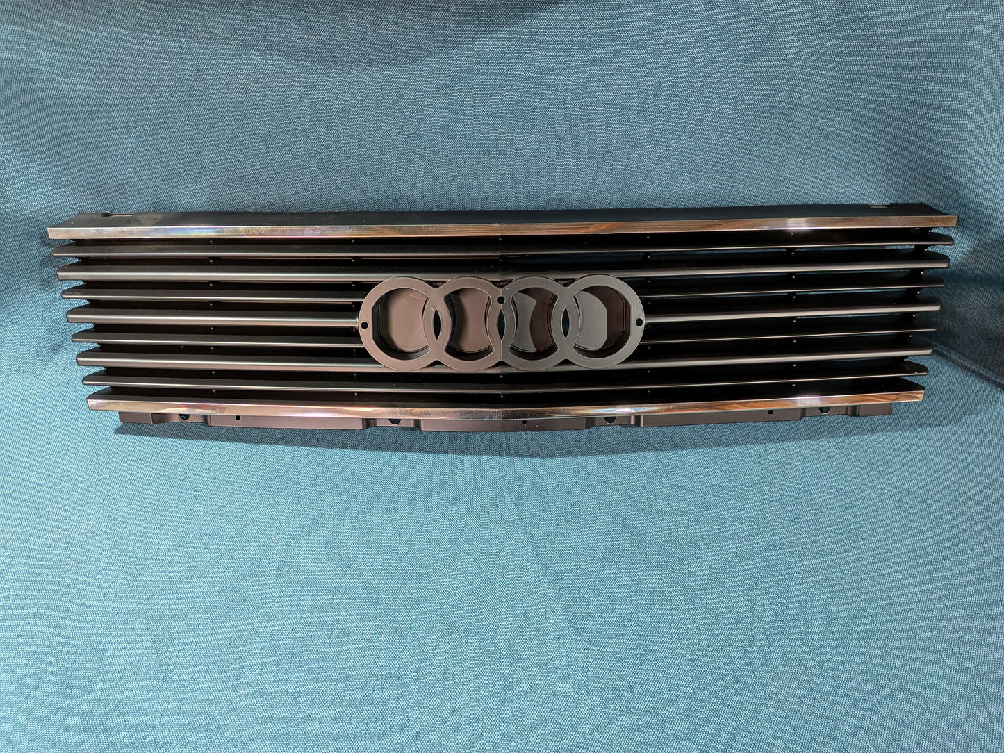 Radiator Grille Chrome Audi 100/200 C3 Typ44 443853655 NOS A4