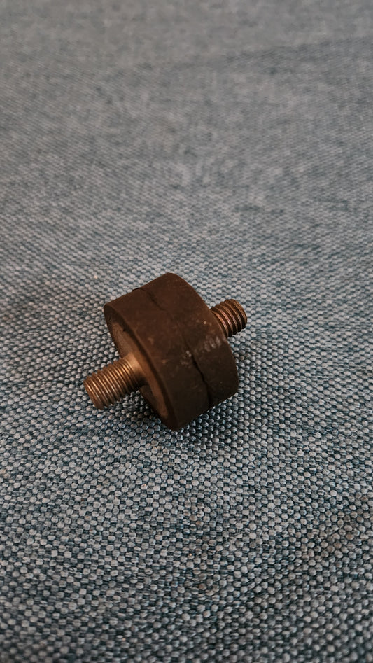 Cooler suspension T3 Bus/Audi 80/90/B1/B2/B3/B4/100/200/C2/C3 803121273 Nos K7