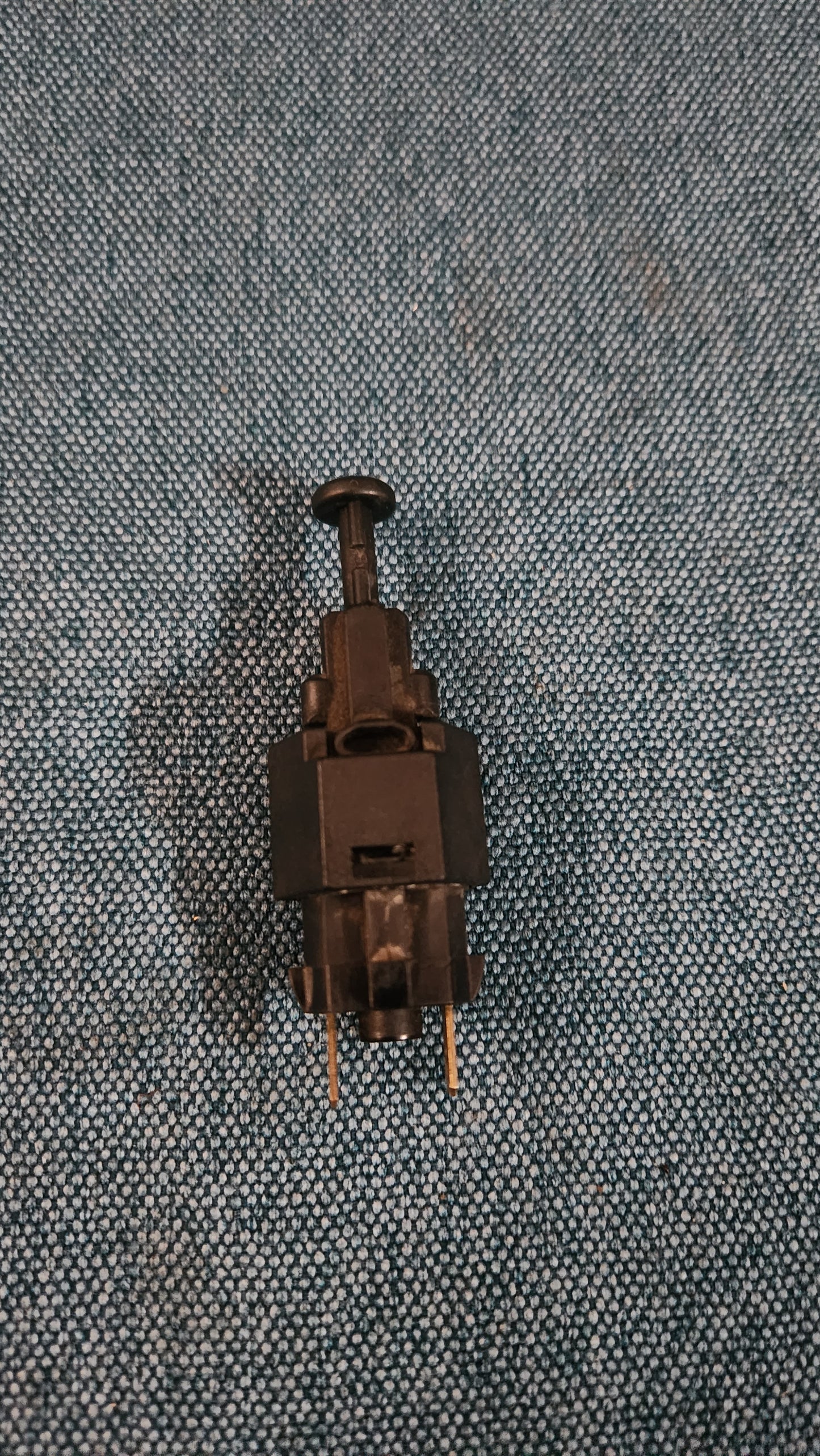 Brake Light Switch Astra F/G/Kadett D/E/Calibra A/Frontera A/Vectra A/B/Zafira 90196375 Nos M8