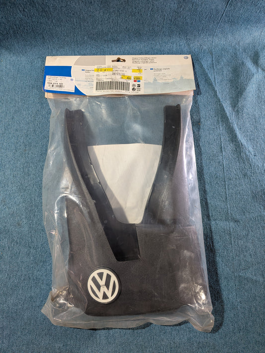 Mud flaps rear Golf 3/Cabrio 1H6075101 NOS H9