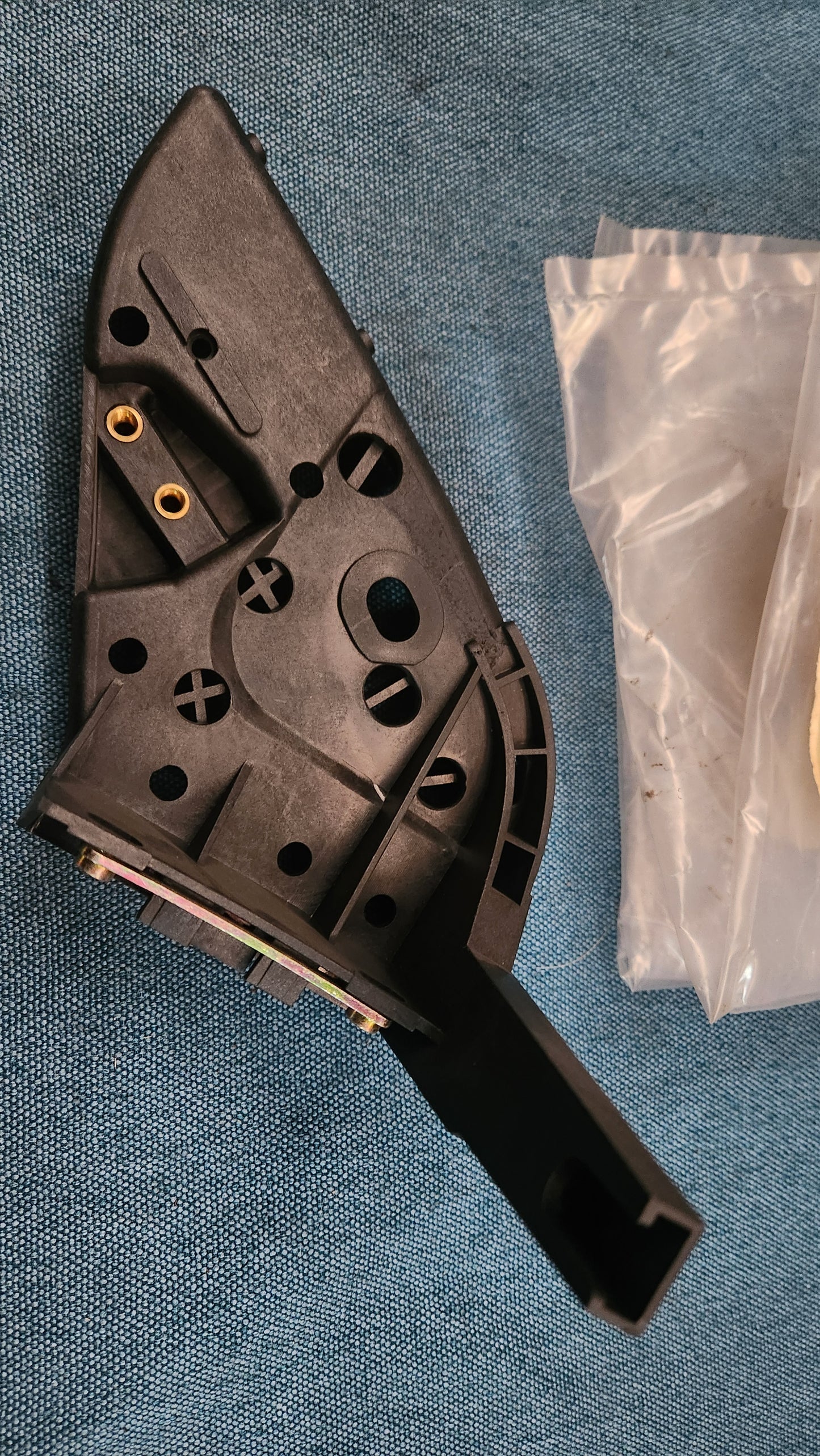 Halter Stoßstange Audi A6 4B C5 4B0941705B Nos H1