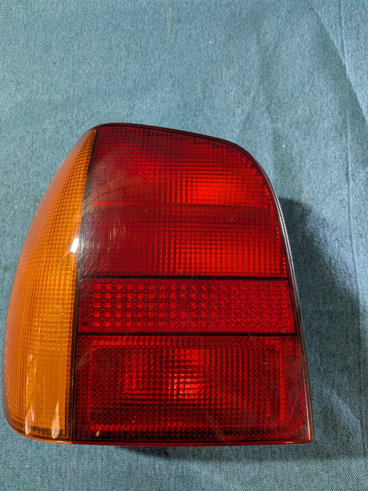 Rückleuchte Polo 6N 6N0945095 NOS B8