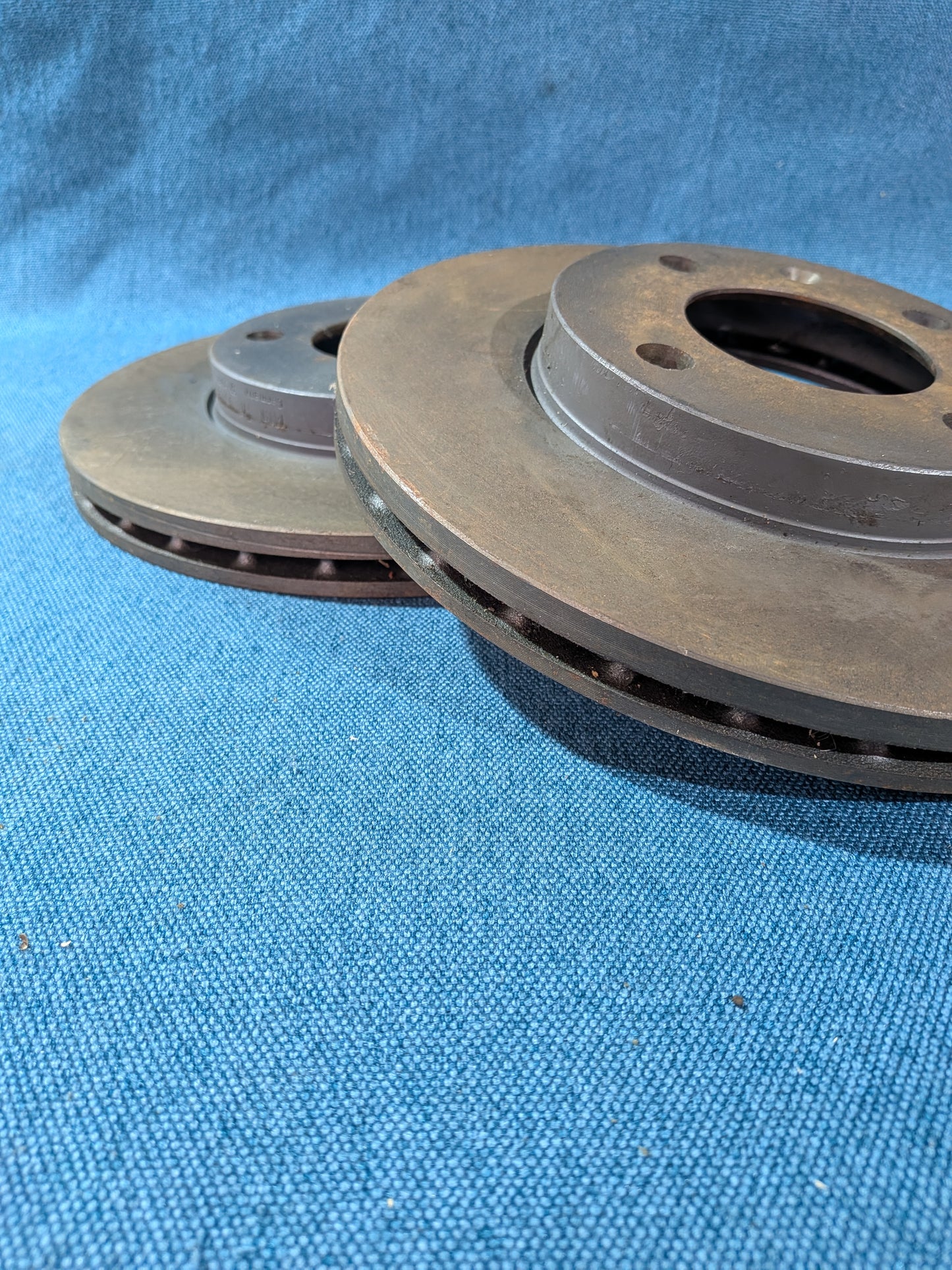 Bremsscheibe Belüftet 239mm Stärke 20mm Golf/Jetta/Scirocco/1/2/Caddy14D/Passat/B1/B2 321615301C NOS A20