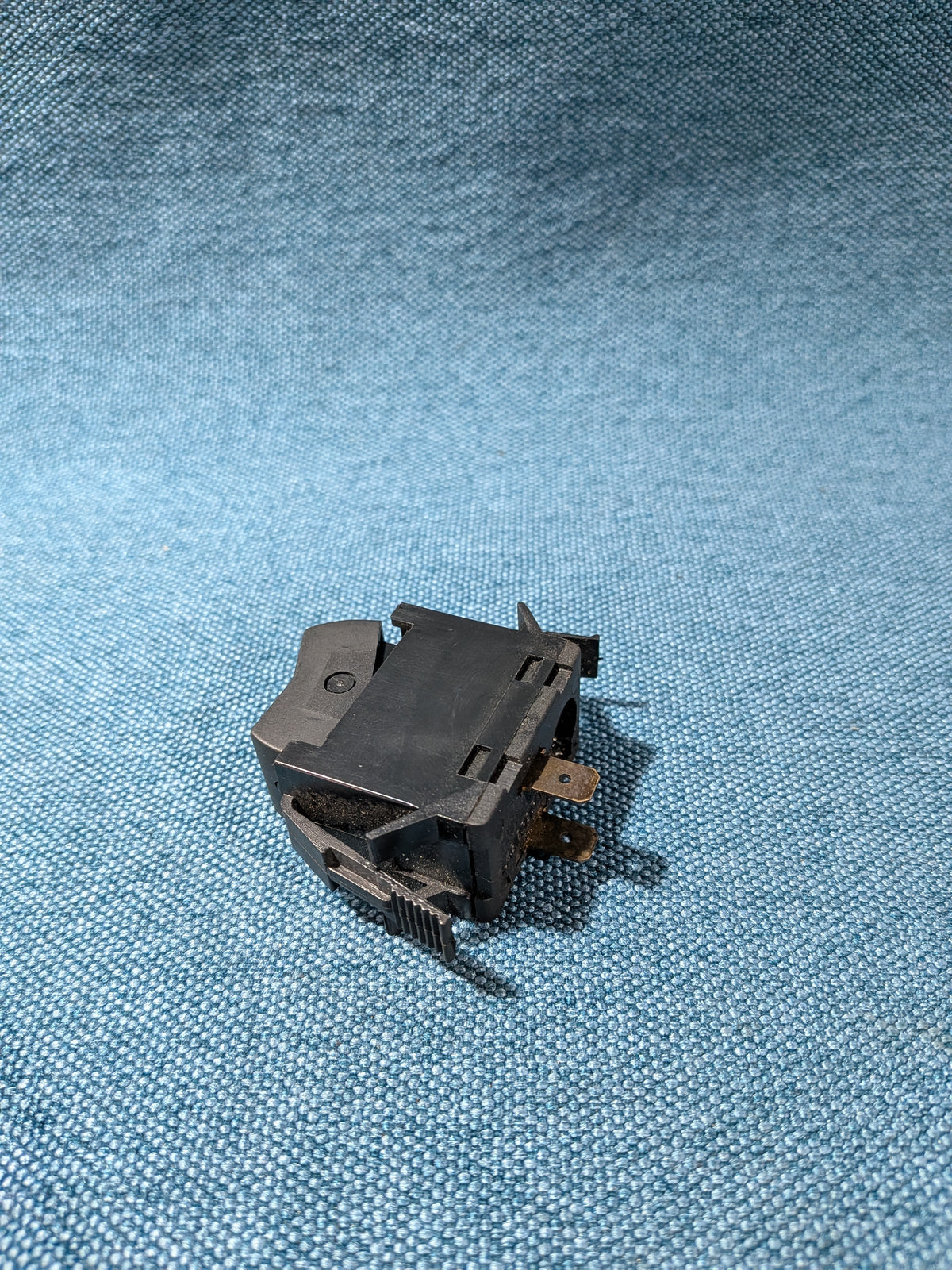 Switch for rear window defroster Polo/86C/1/Derby/Scirocco2/Passat B2/Beetle/Golf/Jetta/1 Audi 50 175959621 NOS A22