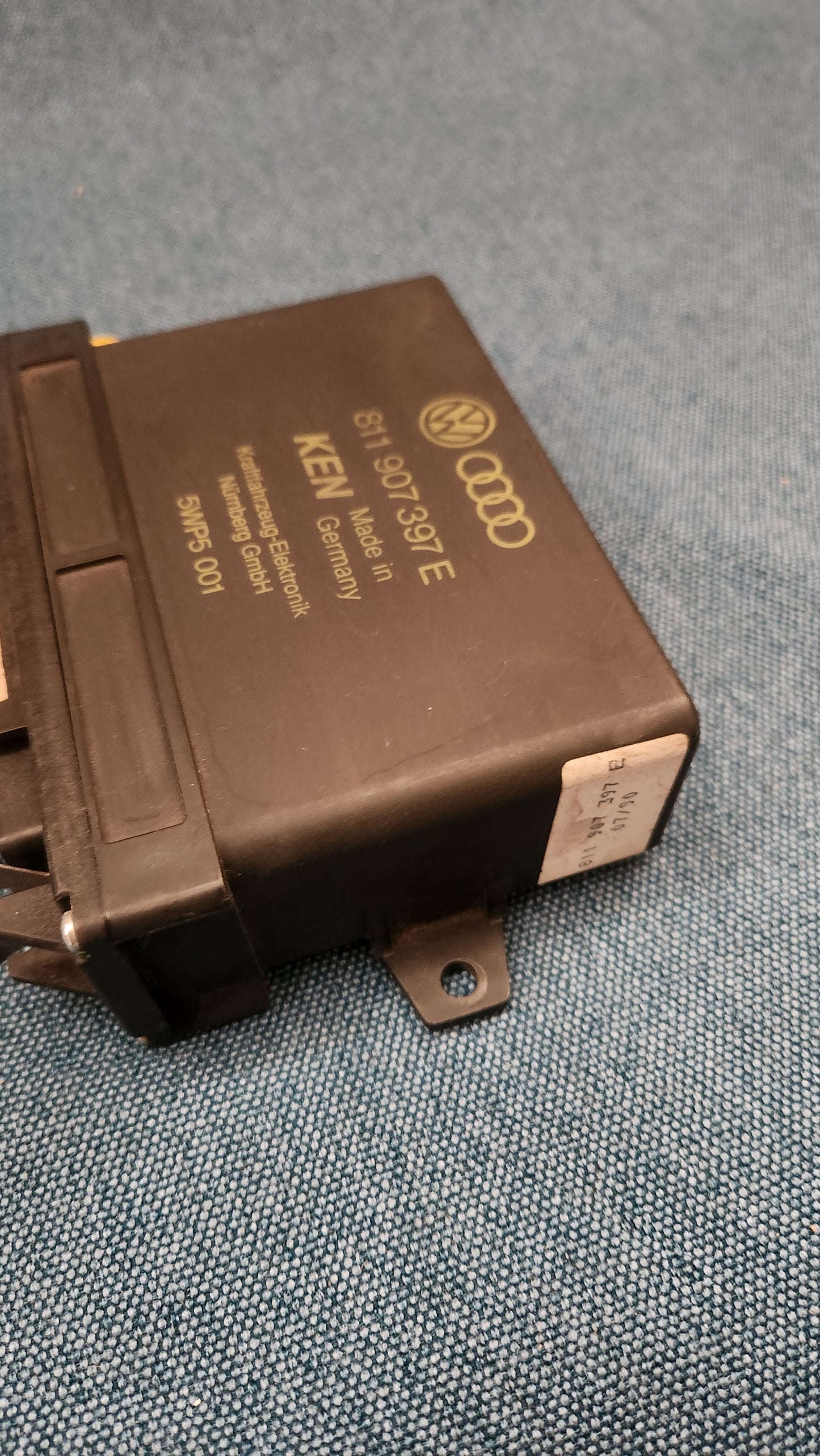 Motorsteuergerät Golf 2 16V PL KR 811907397E Nos M4