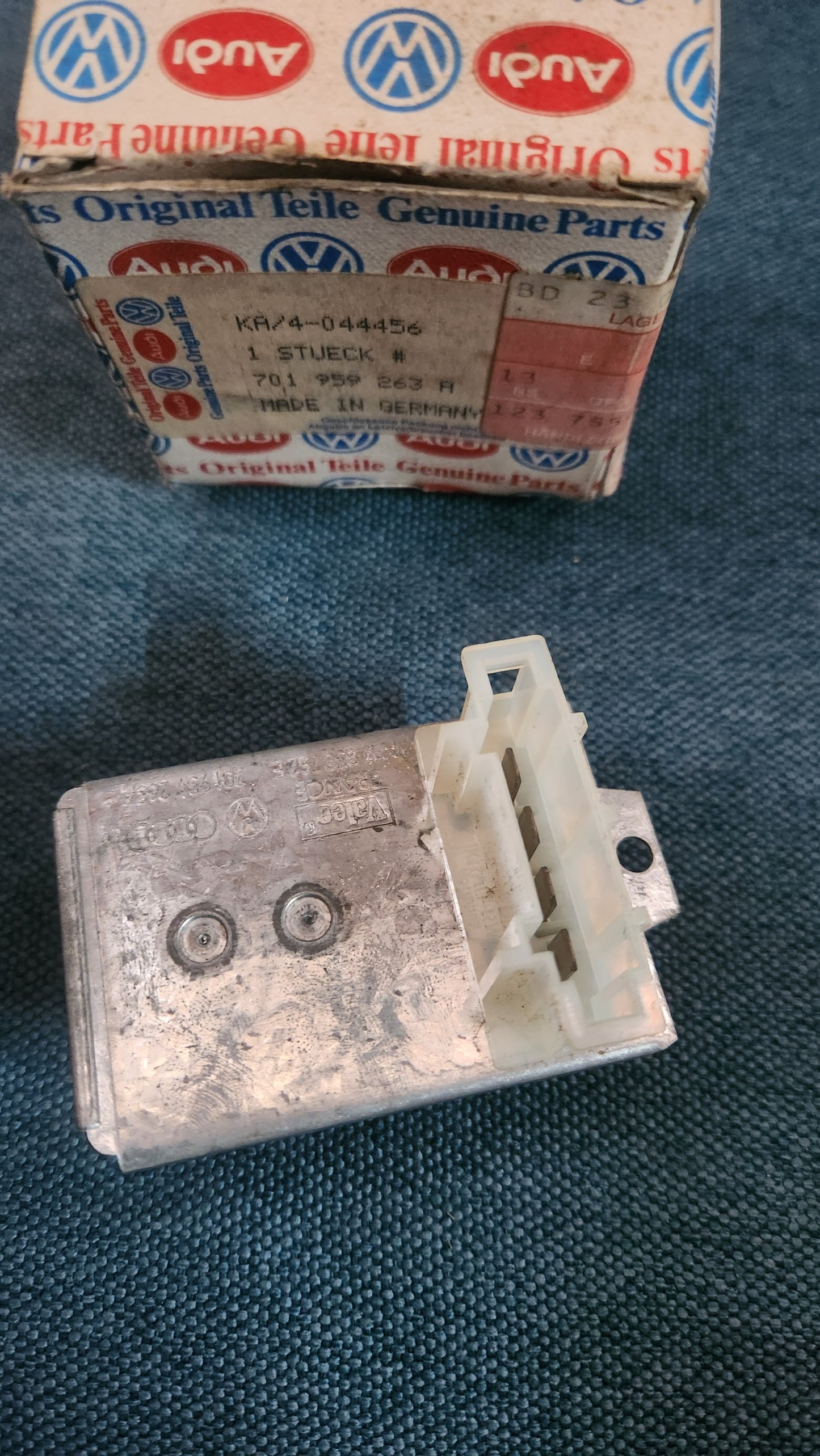 Wiederstand für Lüfter T4 Bus 701959263A Nos J5