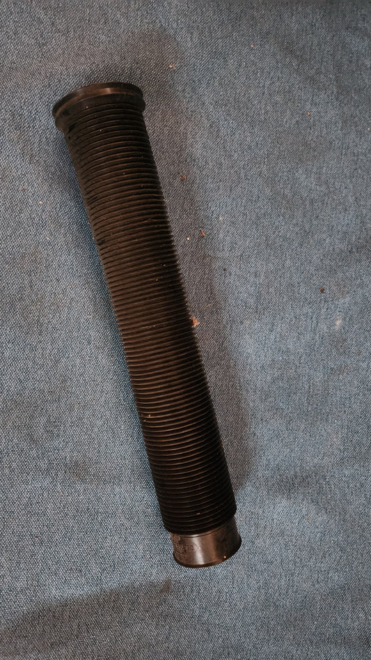 Suction hose T3 068129627G Nos I4