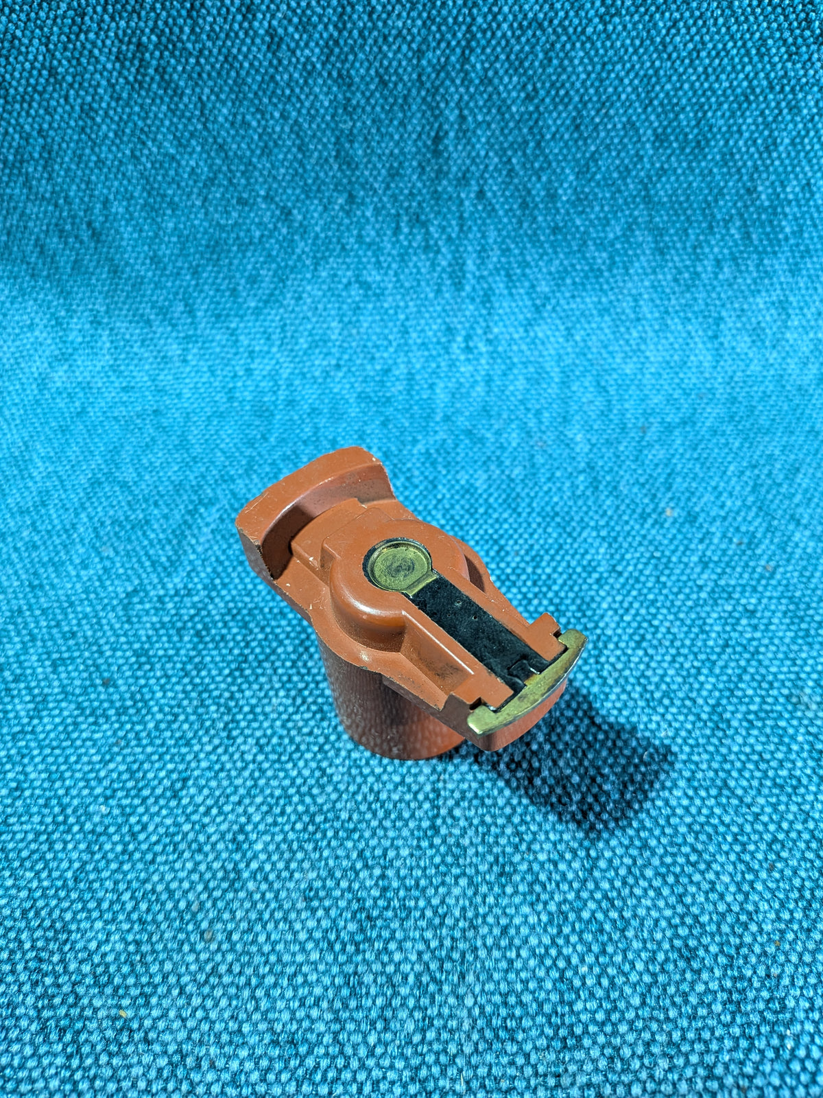 Distributor rotor Golf/Jetta/1/2/Passat/B1/B2/B3/Santana/Scirocco/1/2/T3/T4 Bus/Caddy14D/LT1 055905225B Used E12