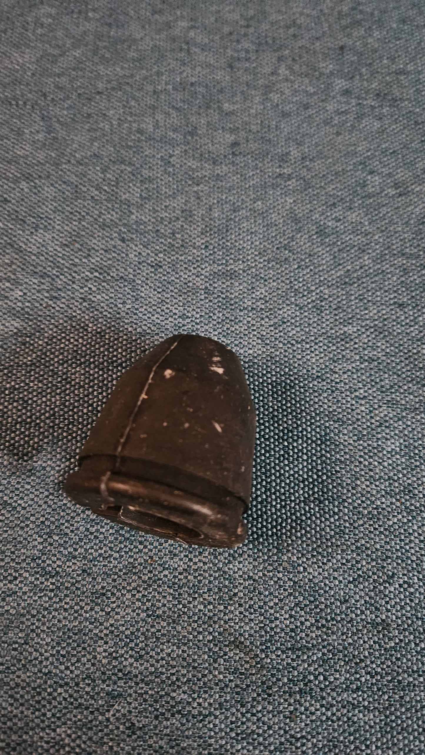 Anschlagpuffer Stoßdämpfer Polo1/86C/Audi 50/Passat B1 861412131 Nos G8