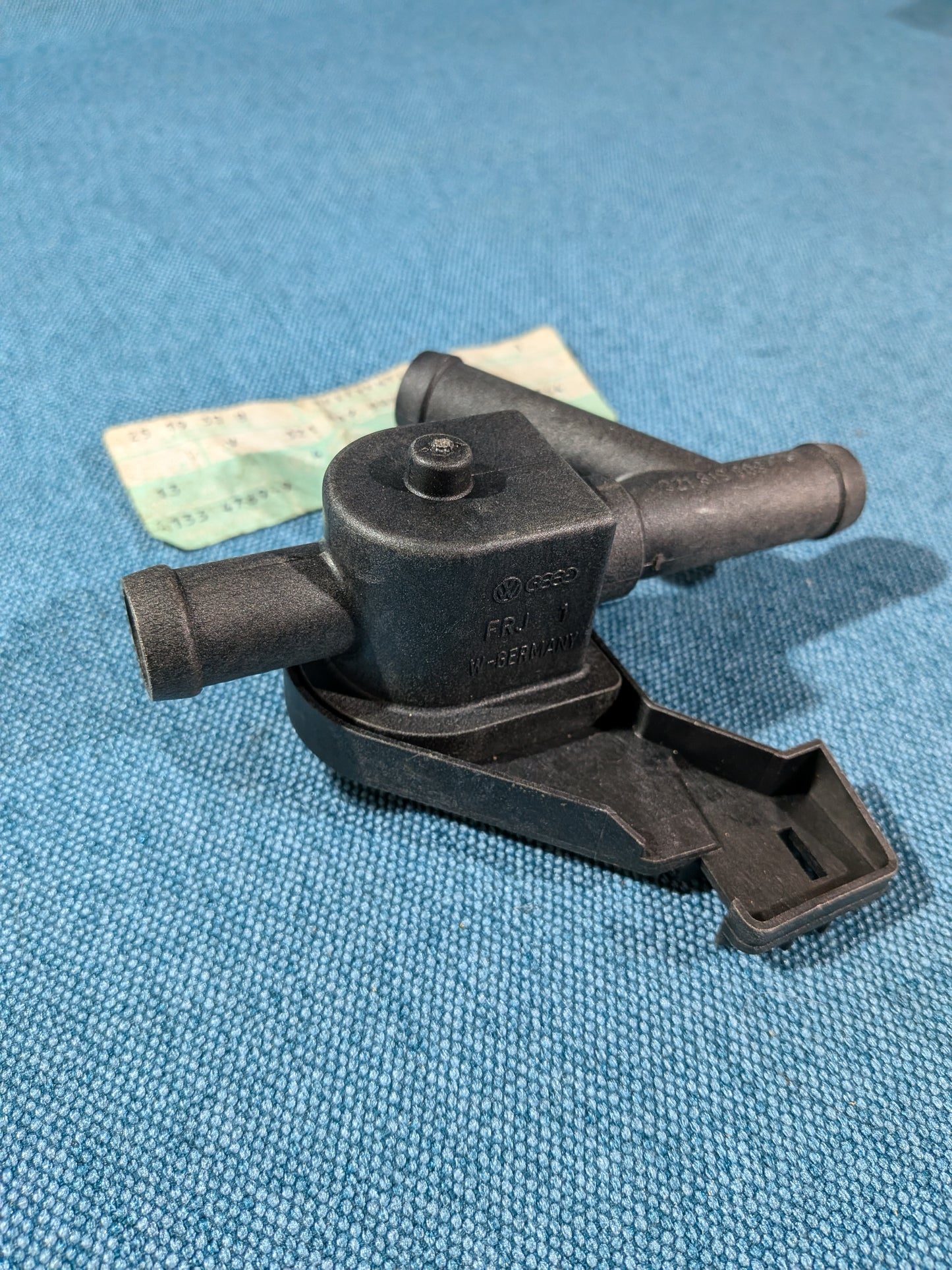 Heizungsventil Golf/Jetta/Scirocco/1/Passat B1/ T3 Bus/Polo 1/Caddy14D/ Audi 50 321819808 NOS A12