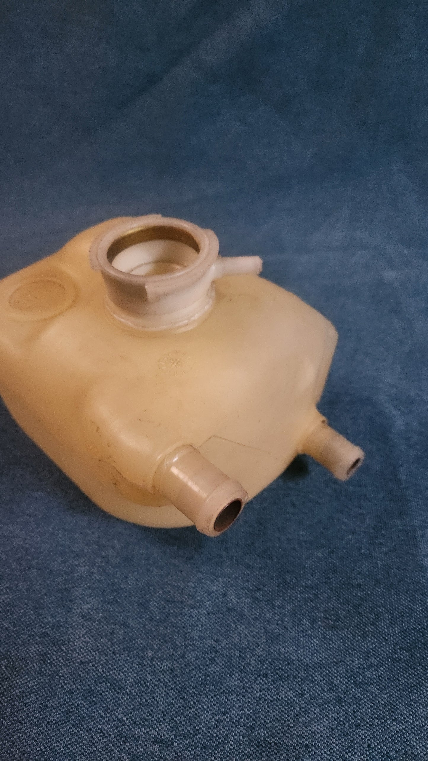 Ausgleichsbehälter für Kühlwasser T3 Bus Diesel 068121405B Nos F4
