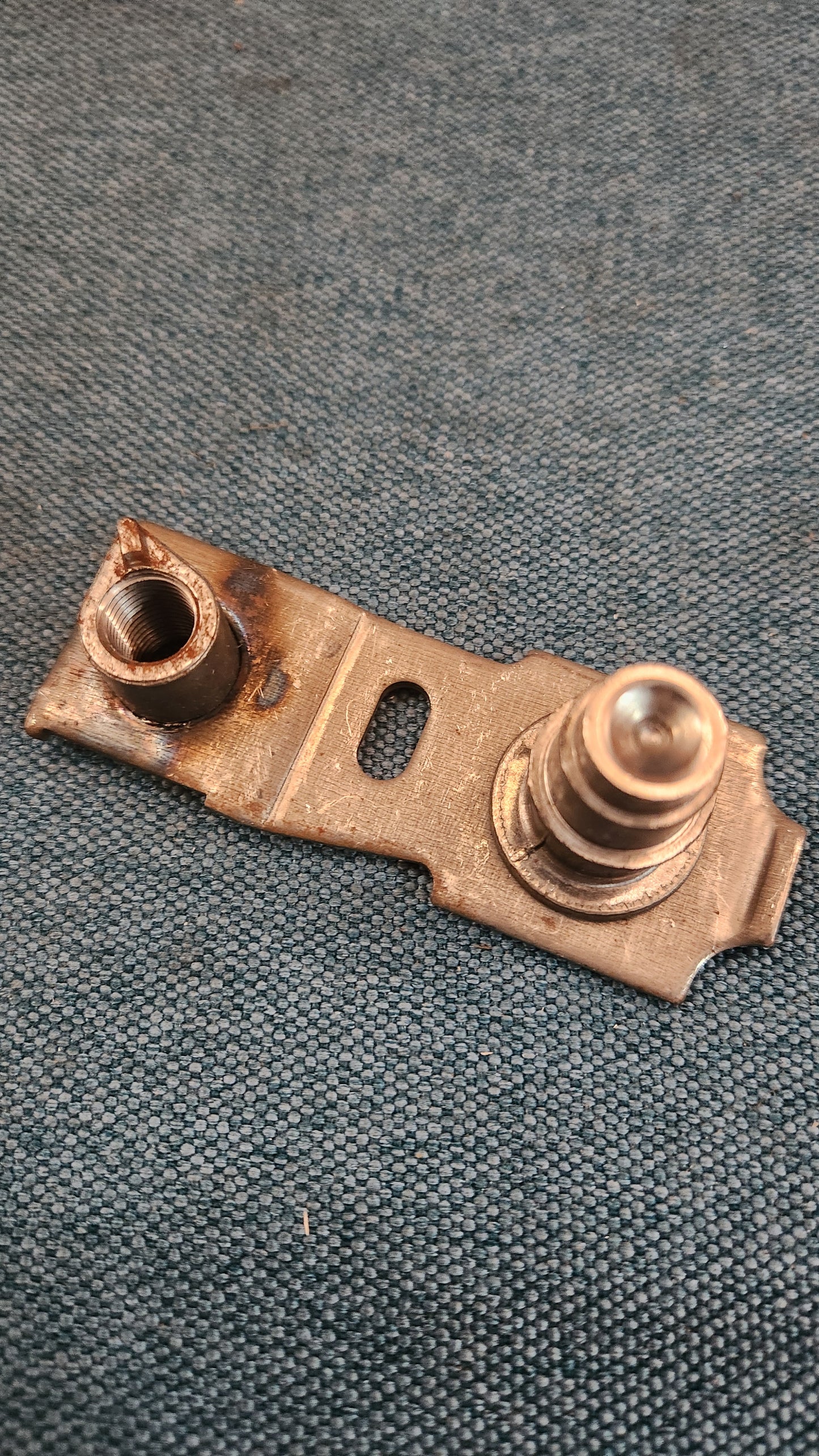 Gleitstück für Sitz Links  Caddy/9K/Golf/3/Polo/6N  357881141G Nos I6