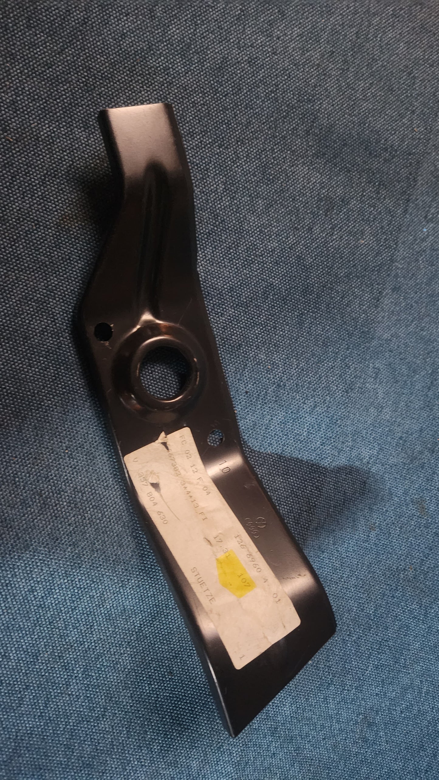 Passat B3 B4 Bumper Bracket Support Right Bumper 357804630 Nos A2