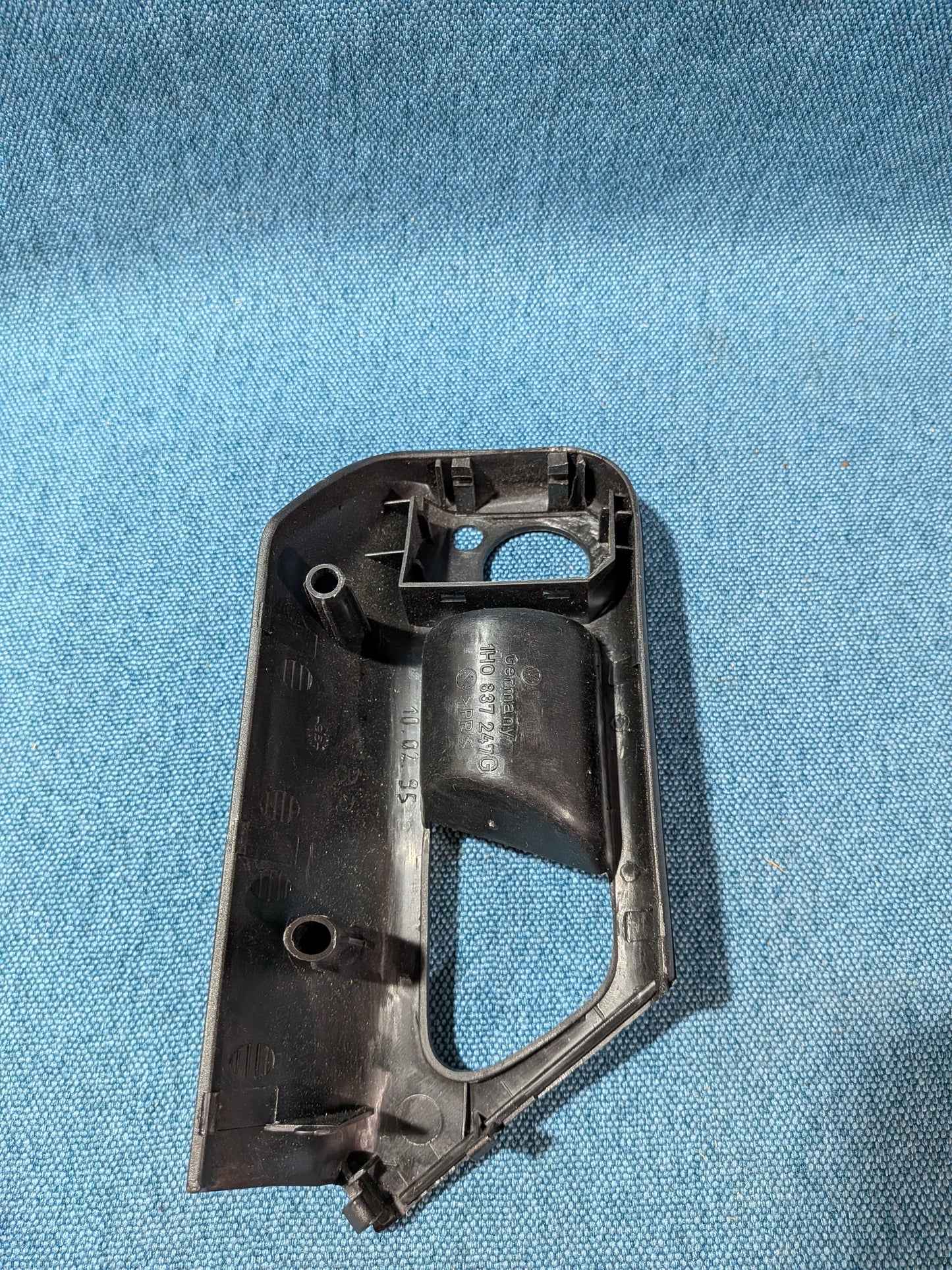 Handle trim black front left Golf 3 1H0837247G NOS J9