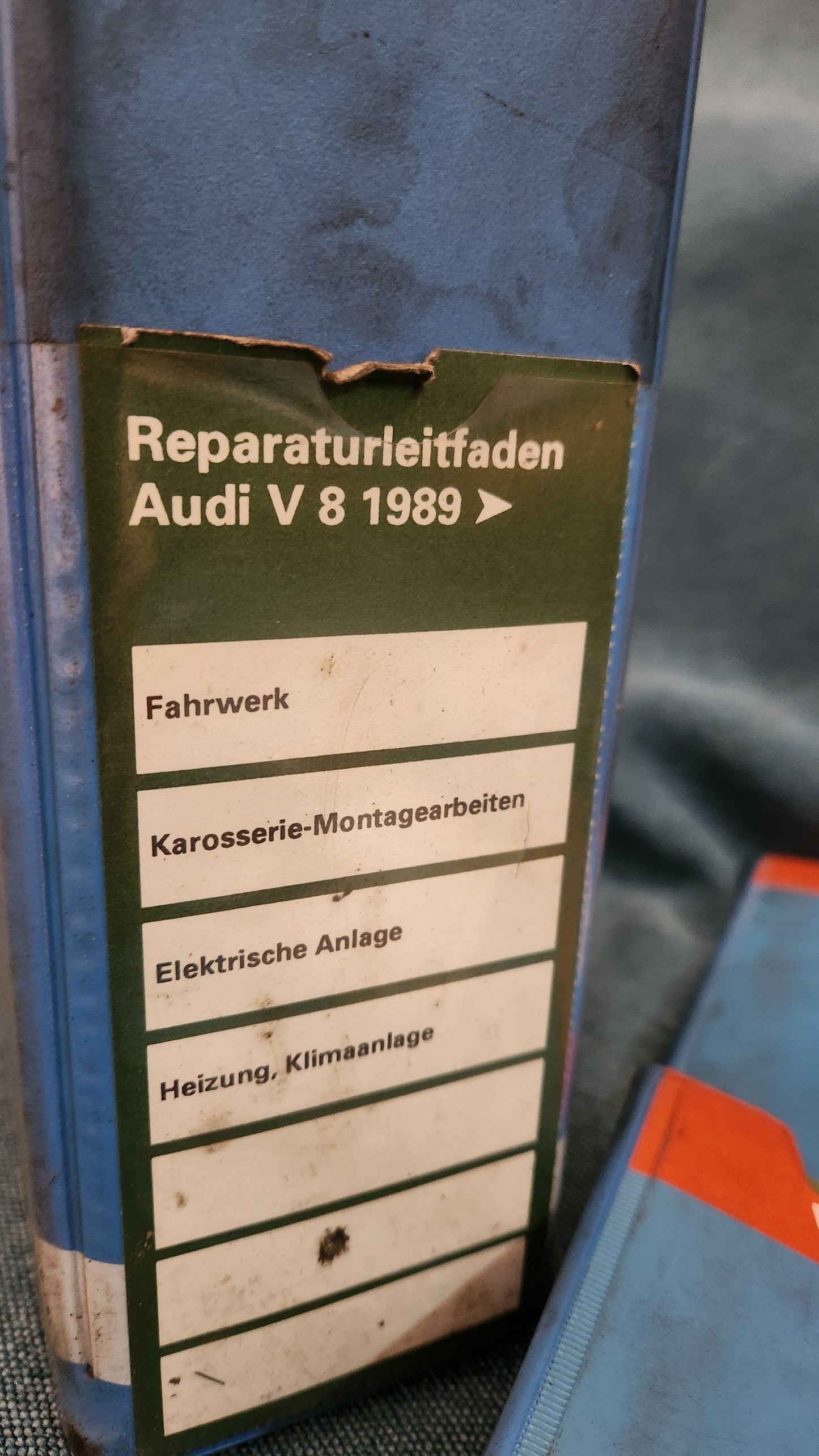 Audi V8 Reparaturleitfaden Werkstattbuch