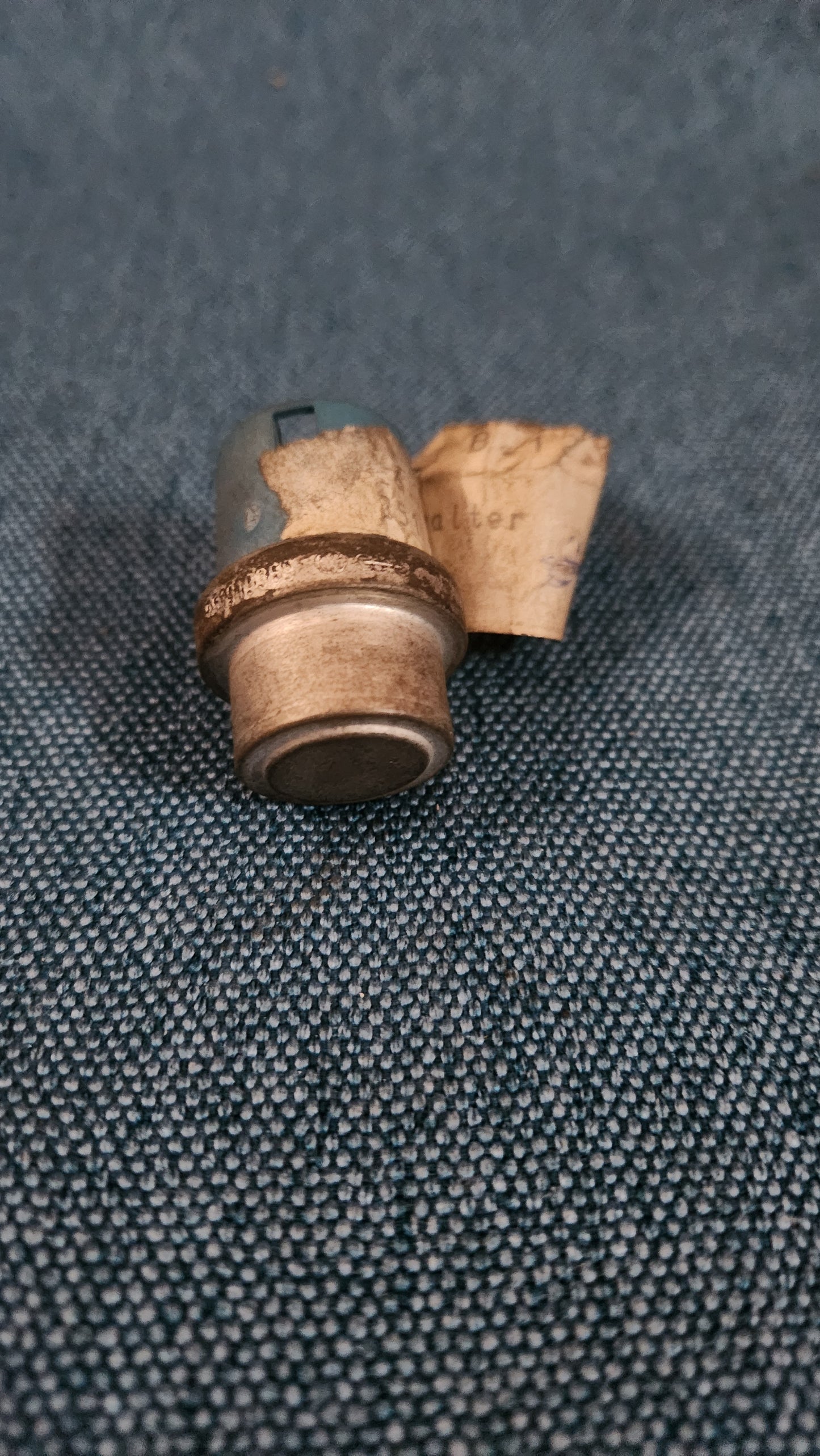 Thermoschalter Saugrohrvorwärmung 2 Polig Blau Golf/Jetta/2/Derby/Polo 86C/T3 Bus/Passat B4 251919369 Nos M8