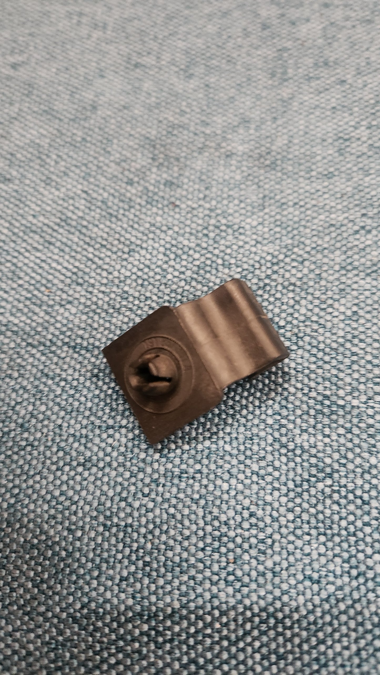 Clip für Türverkleidung Golf/Jetta/2 191867301A NOS N5