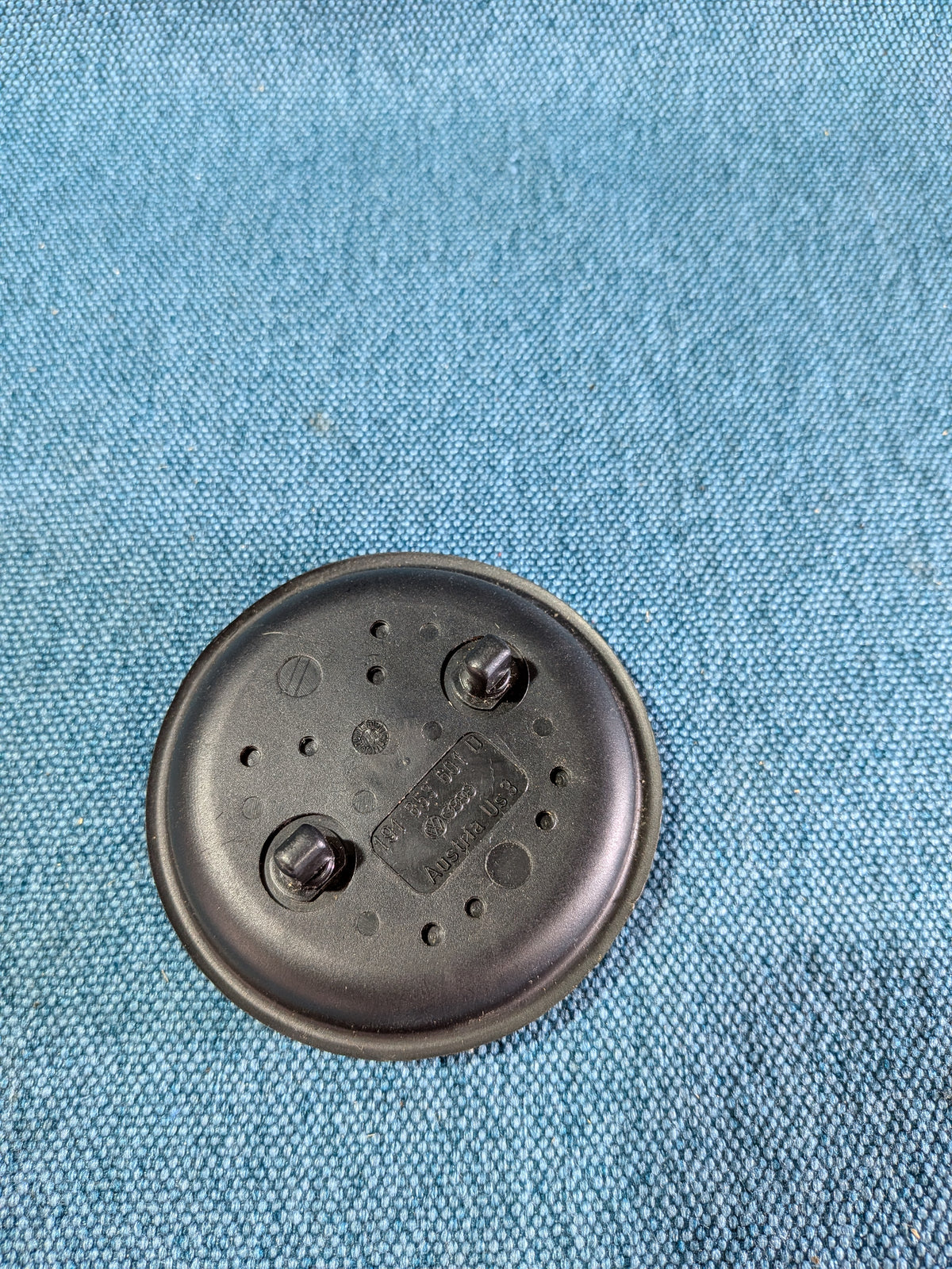 VW Emblem hinten Golf/Jetta/2 191853601D Gebraucht I9