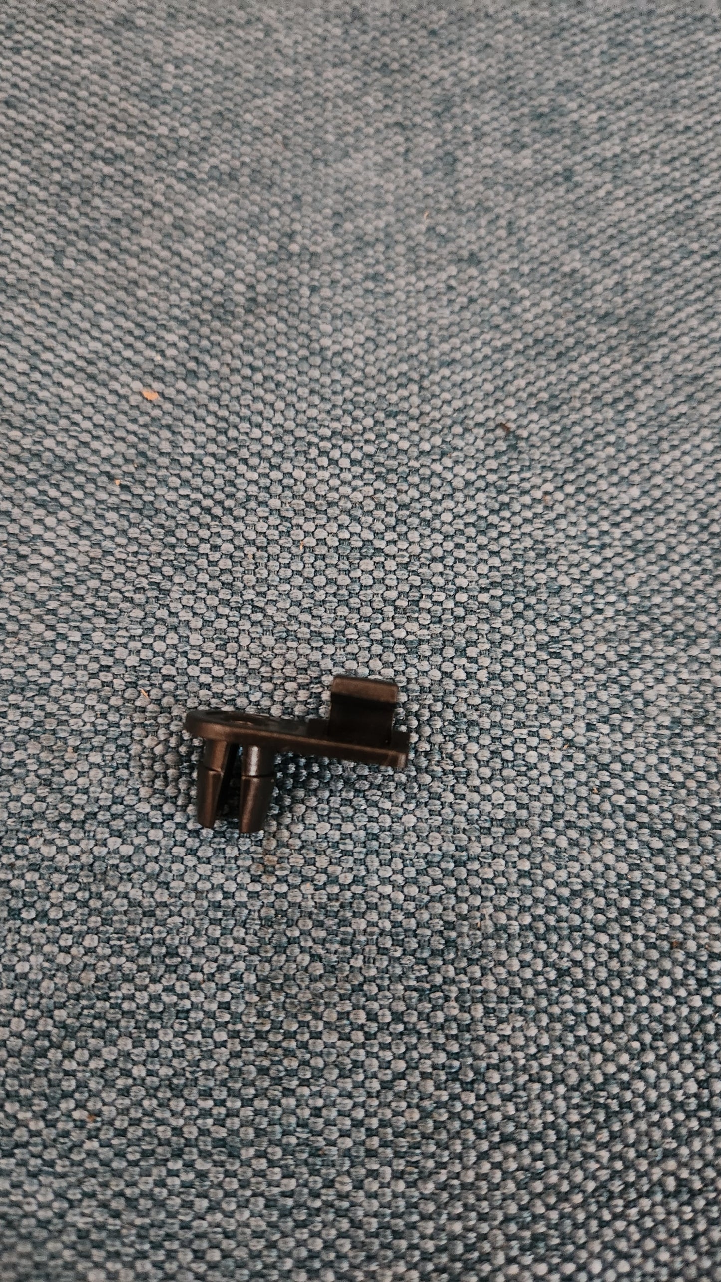 Clip Vordersitze T4 Bus 703883069  Nos K9