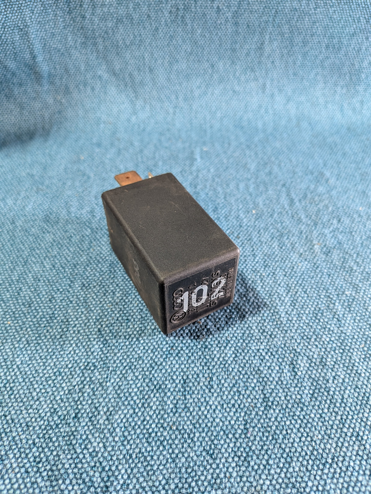 Glow Plug Relay 102 Golf/Jetta/2/T4 Bus 191911261C Used B8