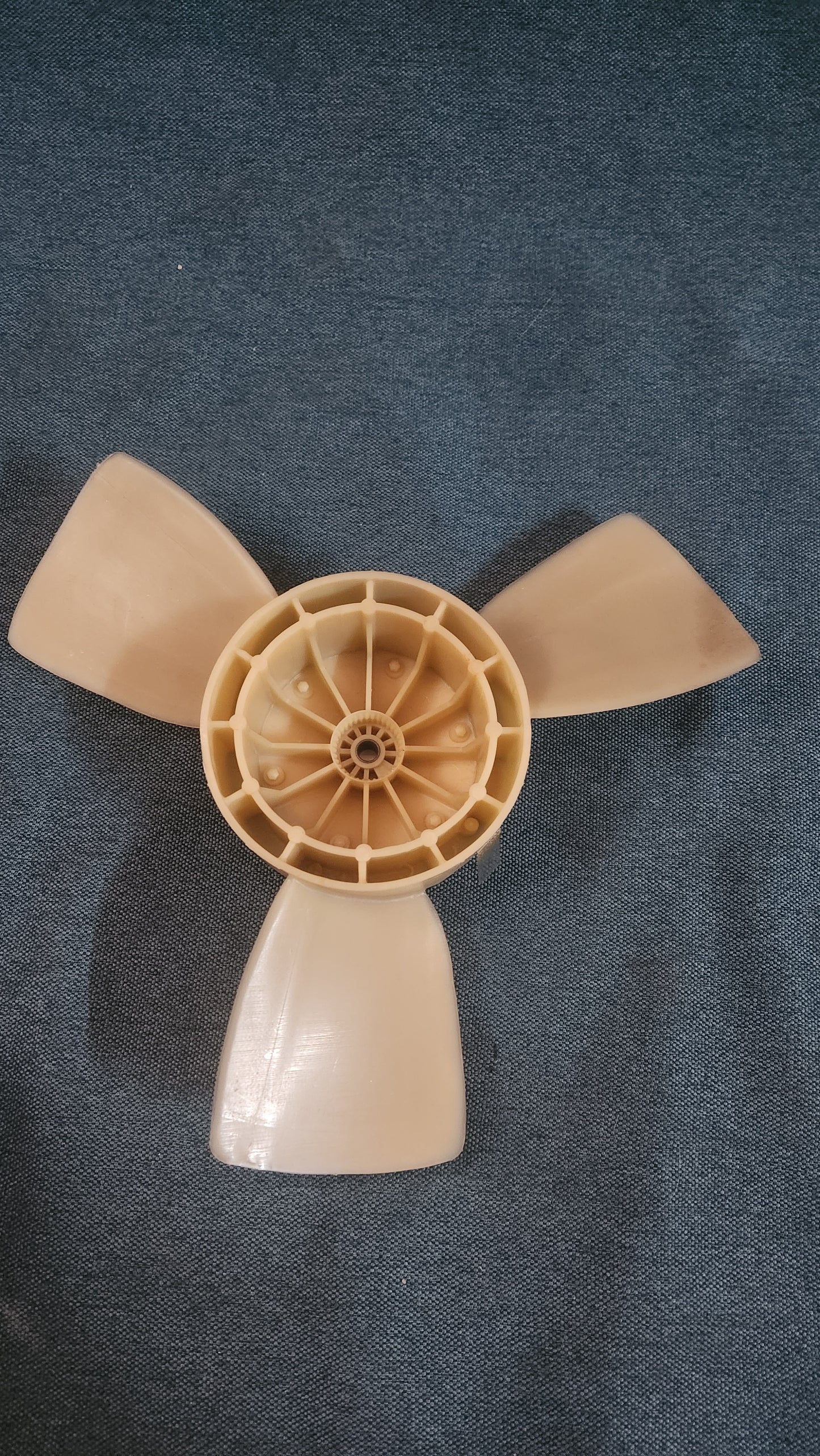 Lüfterrad Audi80/90 B1/B2/100/200 C2 251959465 Nos H9