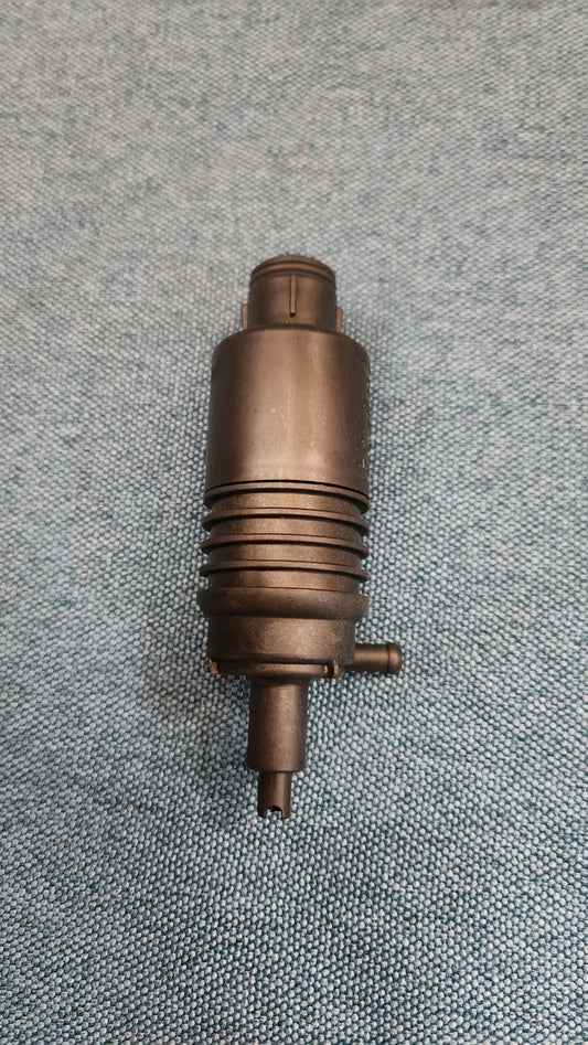 Windscreen washer pump Audi/80/B4/100/200/C4/A6 C4/A4 B5/A8 4D2 4A0955651 NOS N5