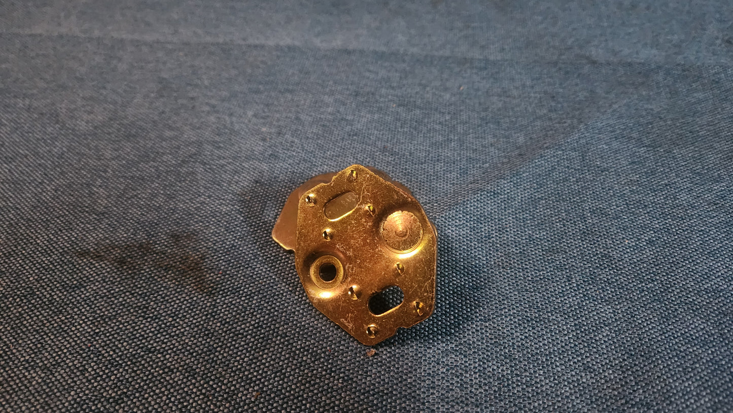 Passat B1 Typ32 Schließplatte Heckklappe Nos 321827511b