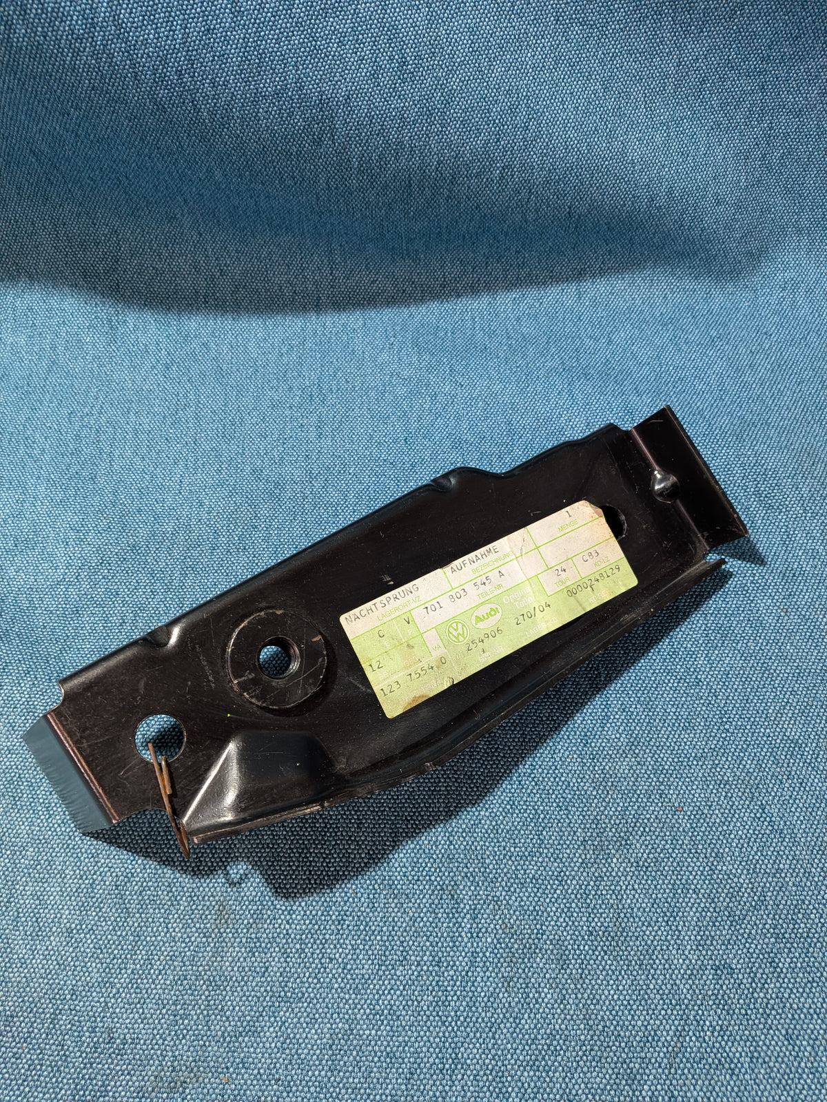 Halterung für Stoßdämpfer T4 Bus 701803545A NOS C10