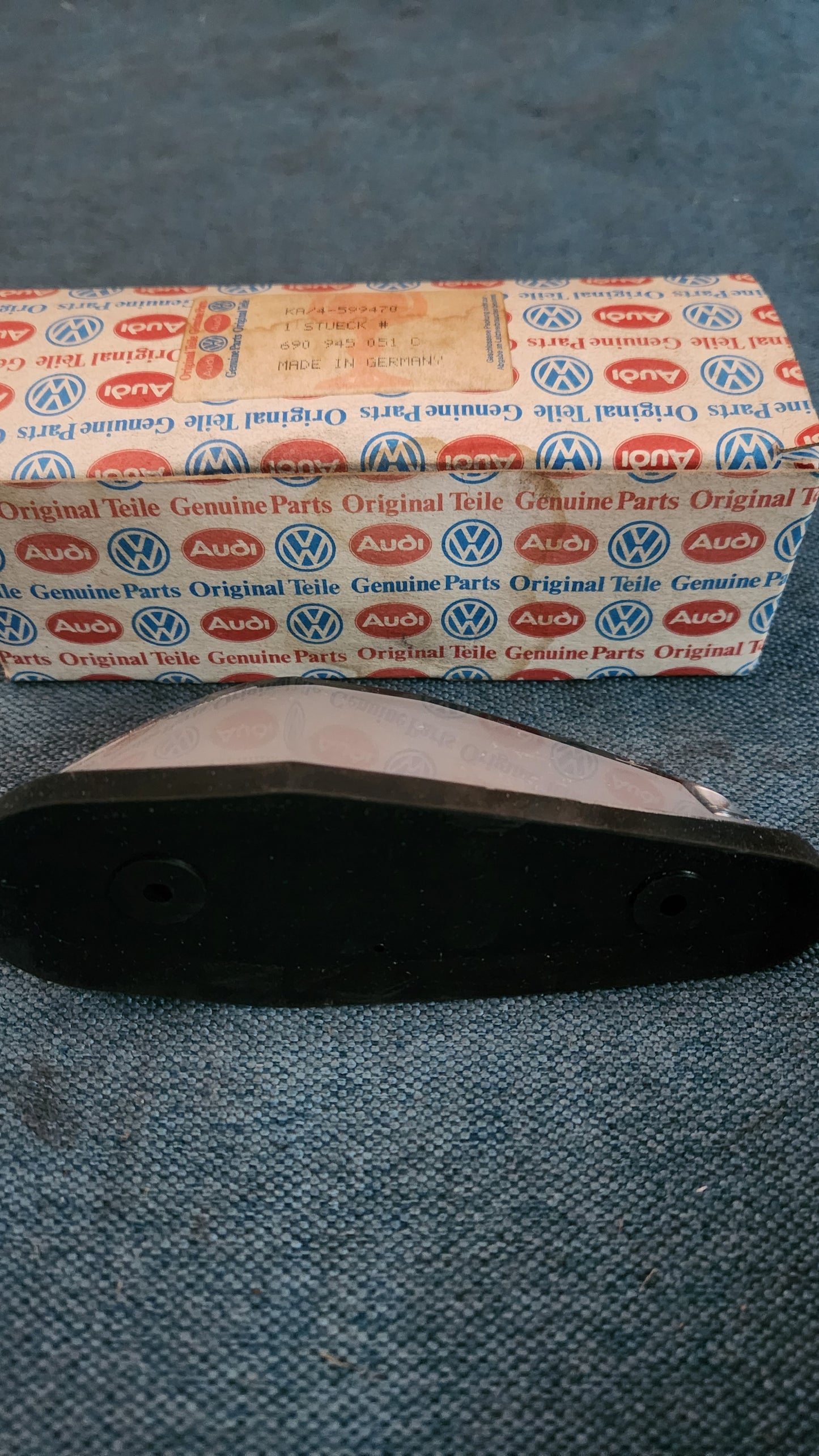 LT2 Begrenzungsleuchte 690945051C Nos G3