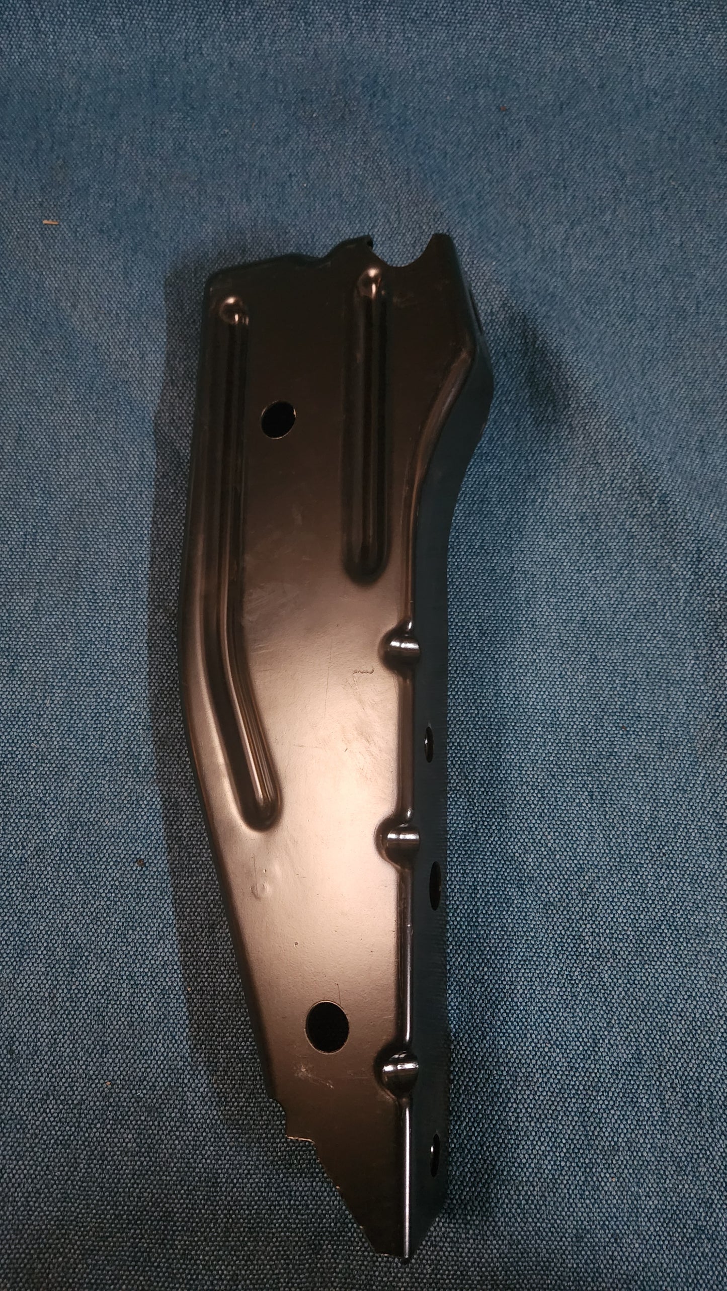 Stoßstangenträger/Stoßstangenhalter vorne Golf/Jetta/2 191807113B Nos F1